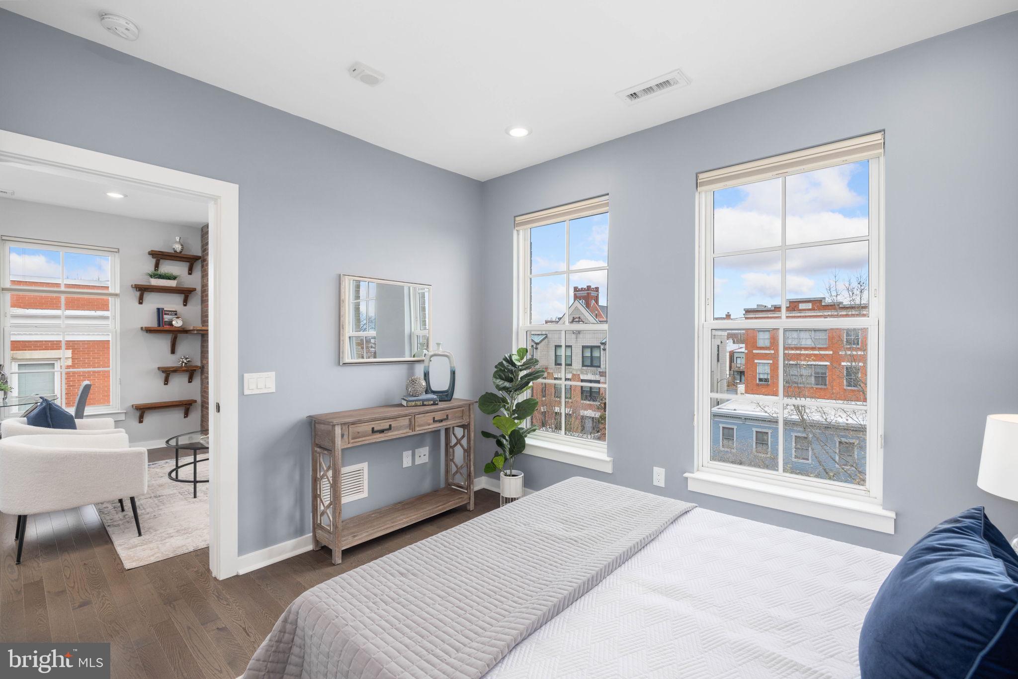 300 8TH STREET NE 402