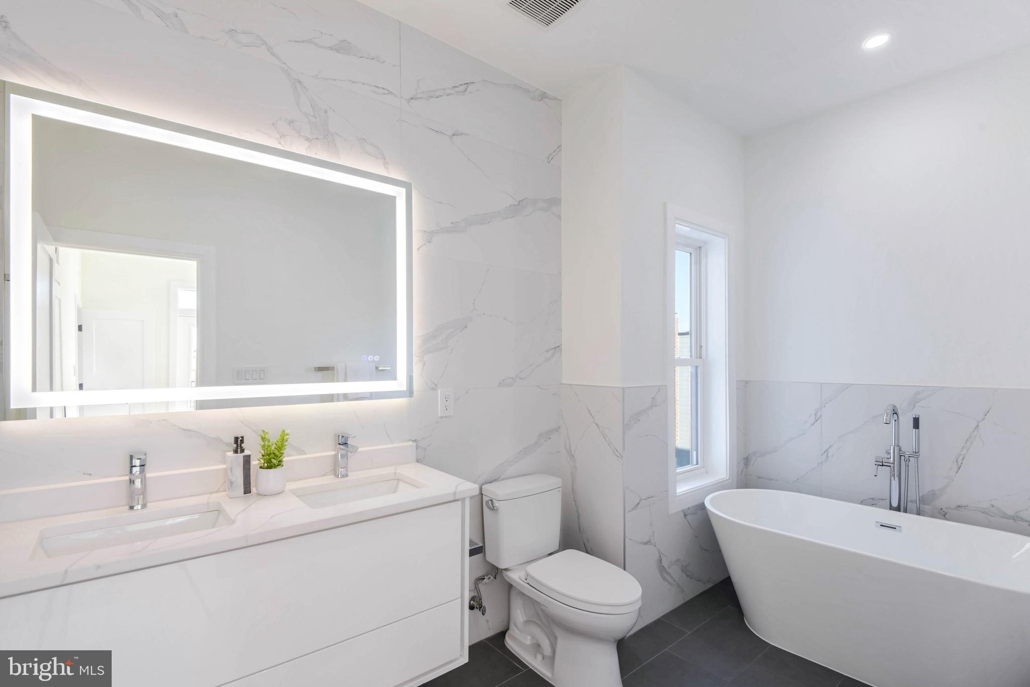 1714 EUCLID STREET NW PH8