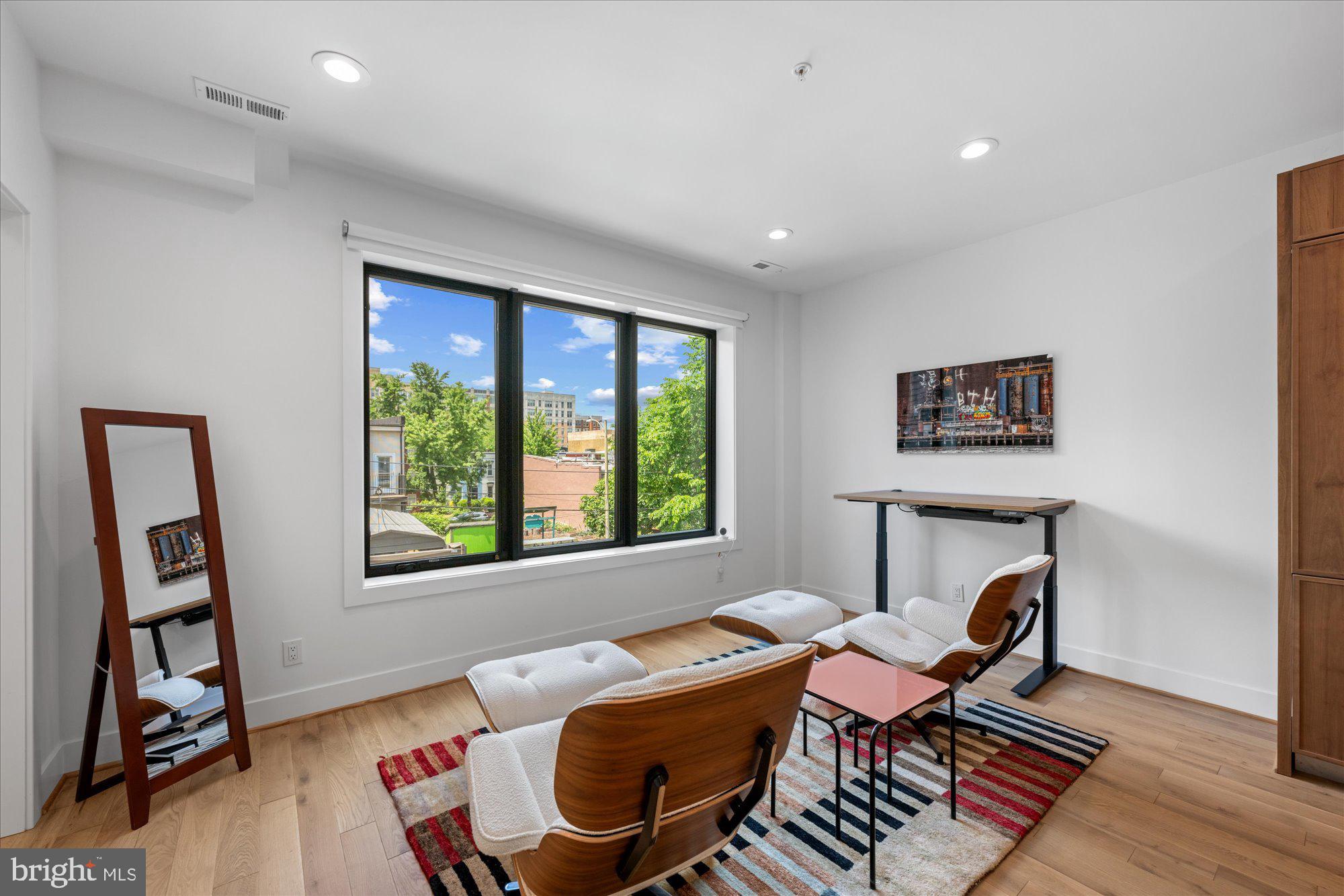 1512 6TH NW 2