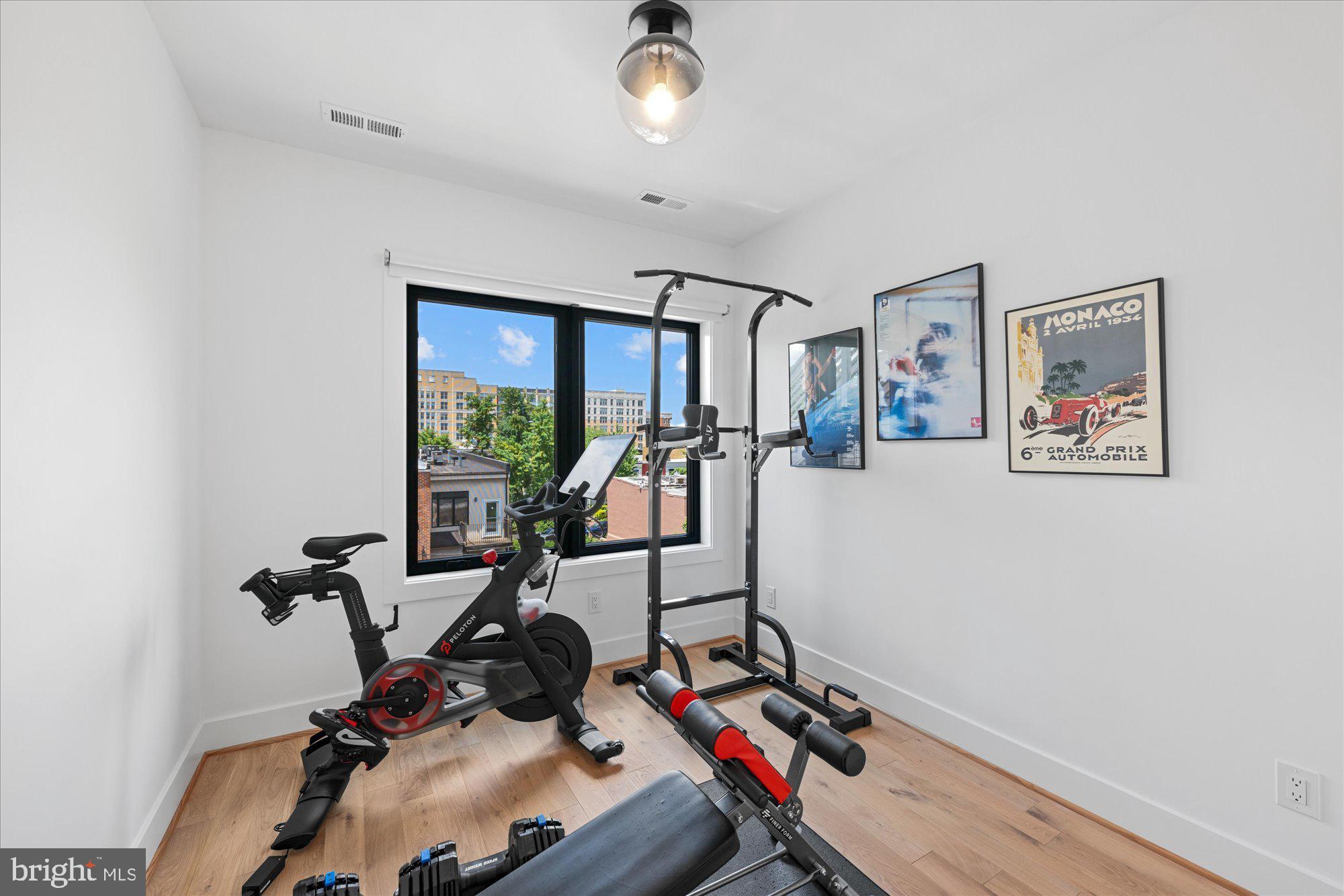 1512 6TH NW 2
