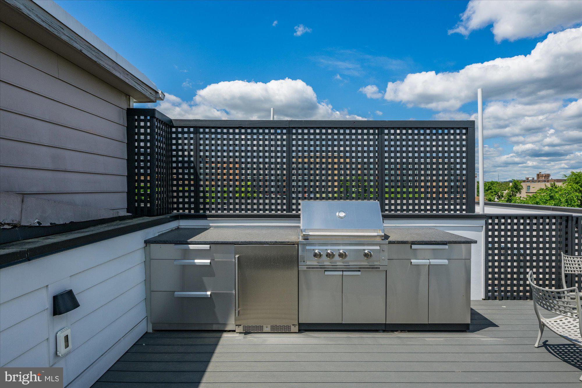 1512 6TH NW 2