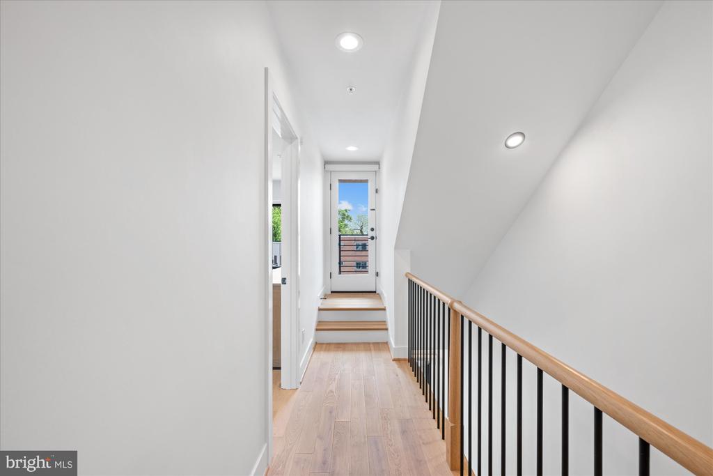 1512 6TH NW 2