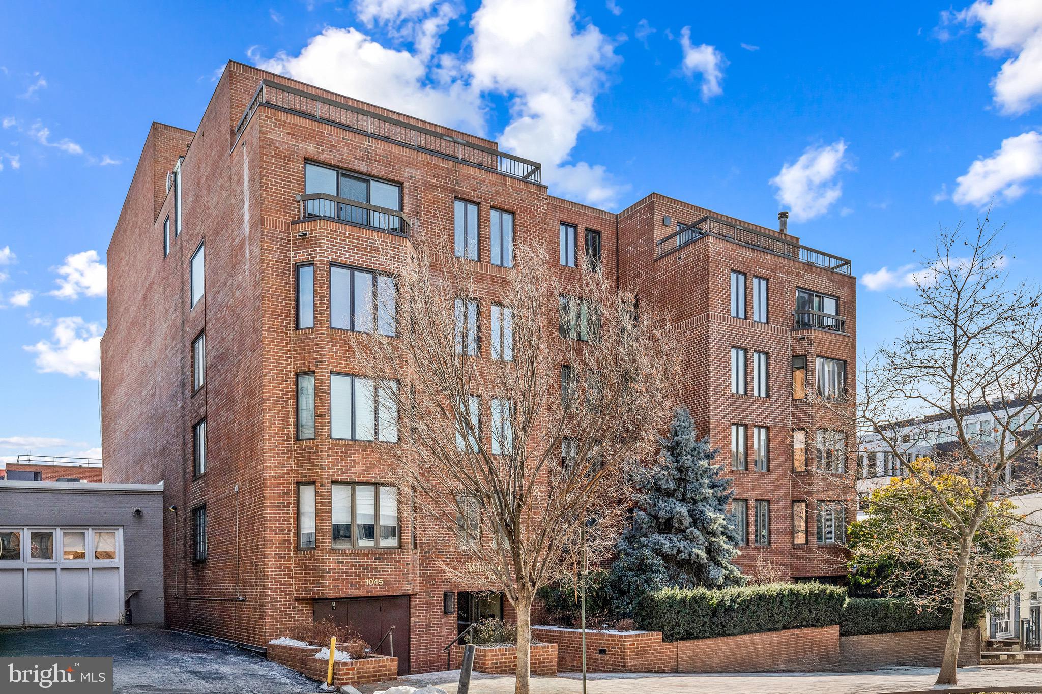 1045 31ST STREET NW 12