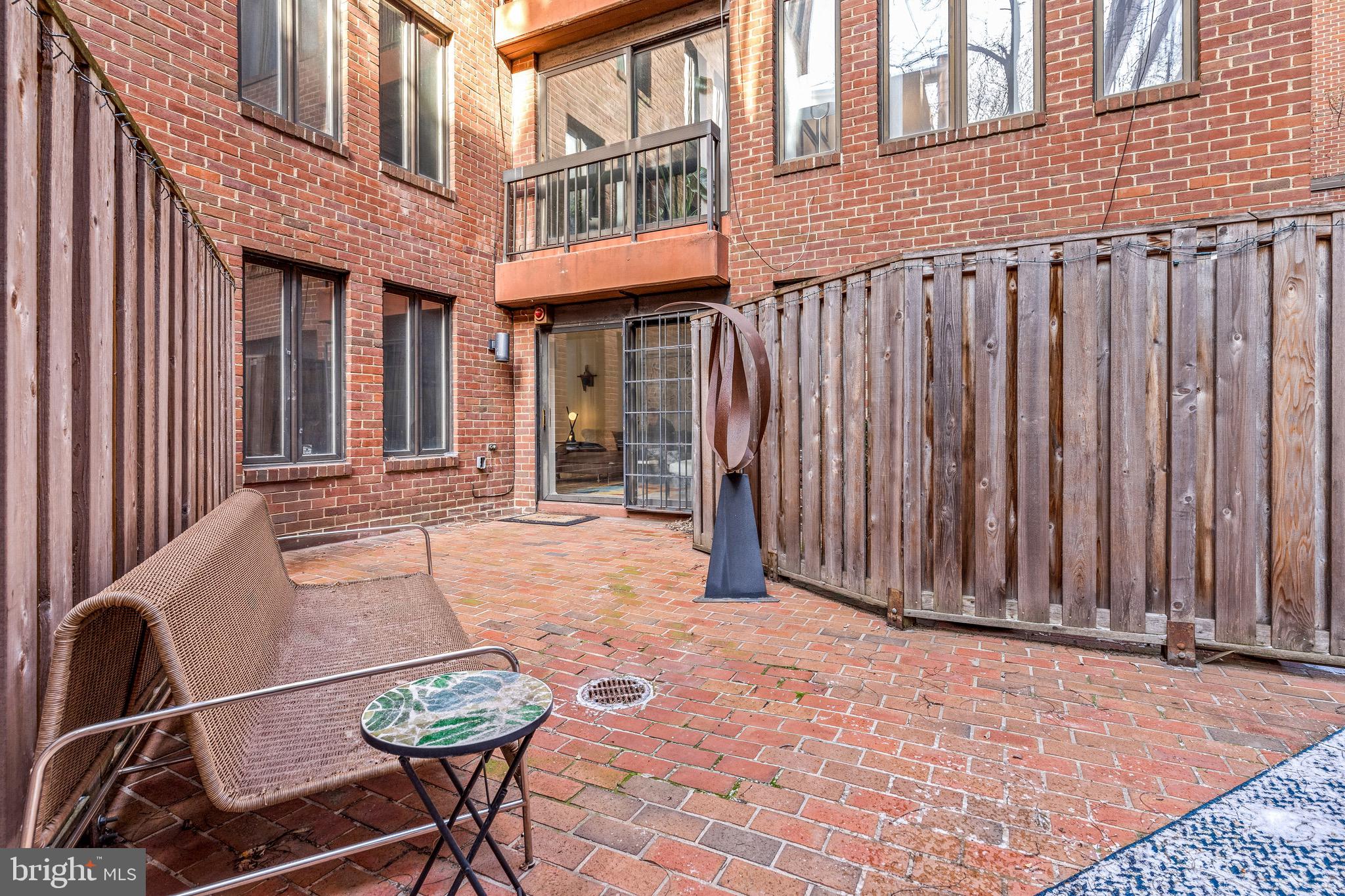 1045 31ST STREET NW 12