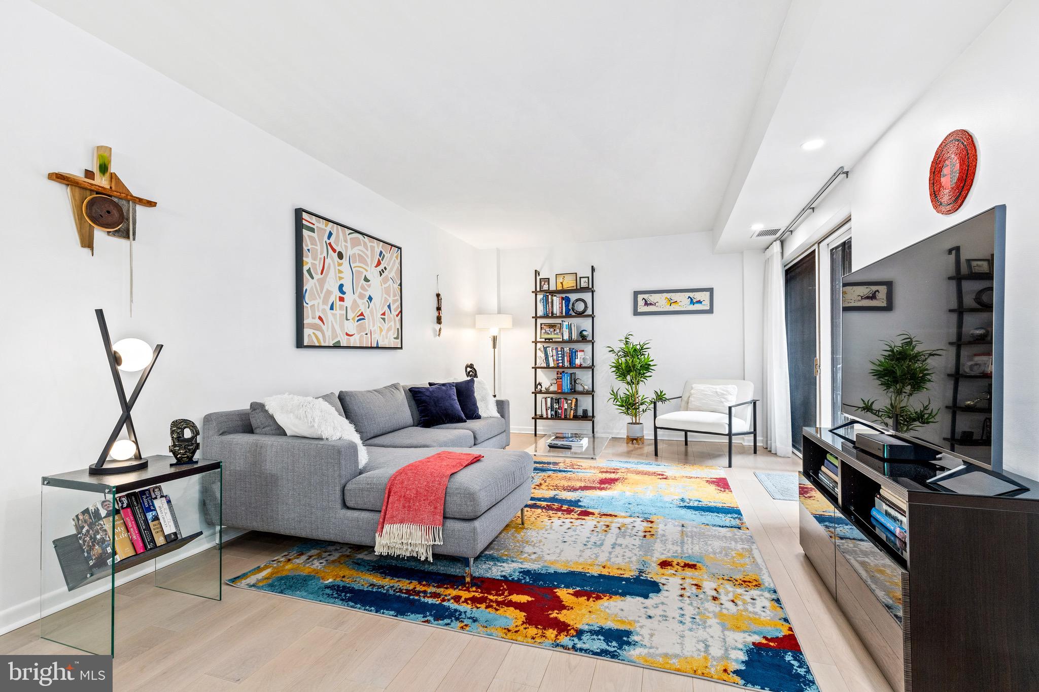 1045 31ST STREET NW 12