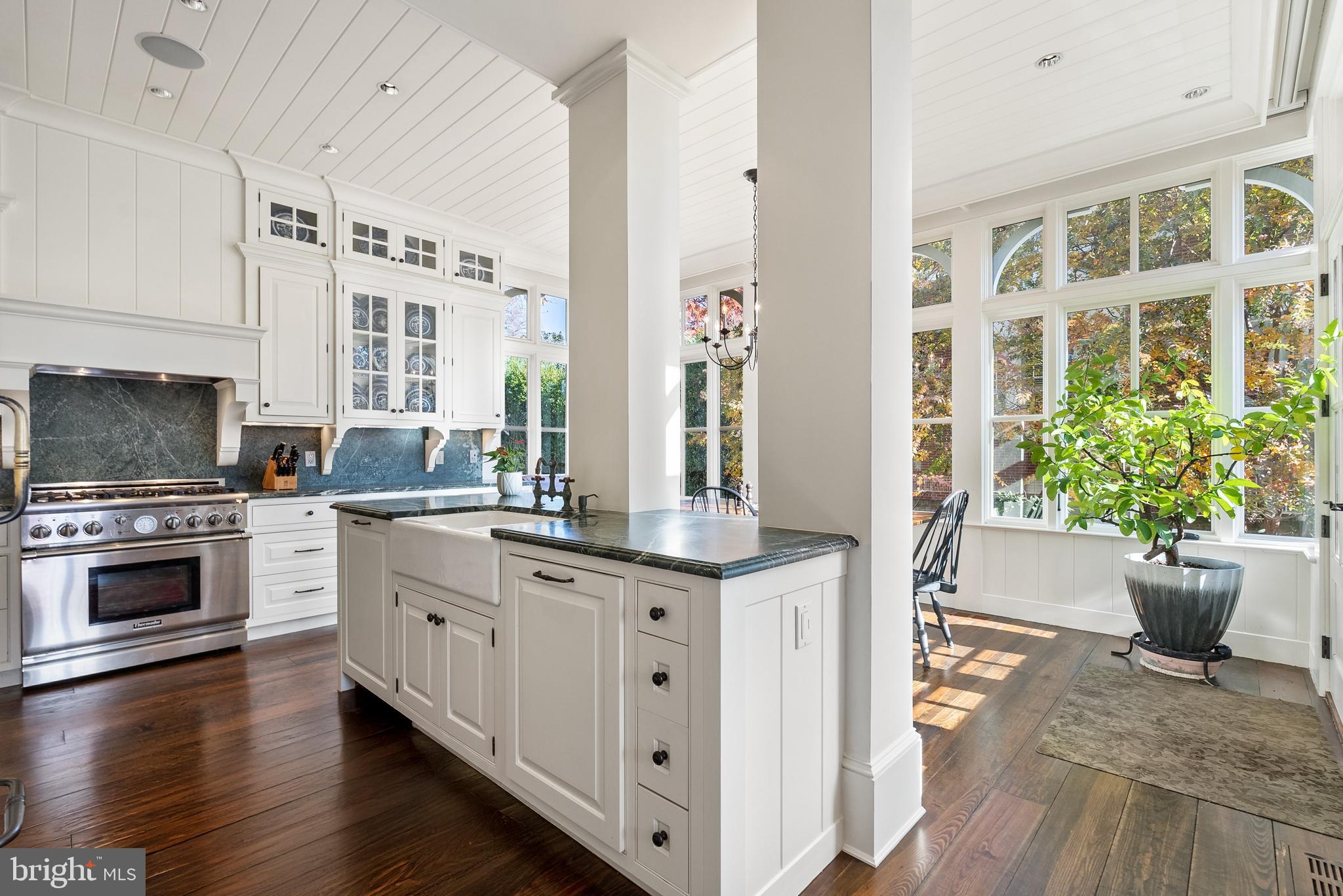 1601 28TH STREET NW
