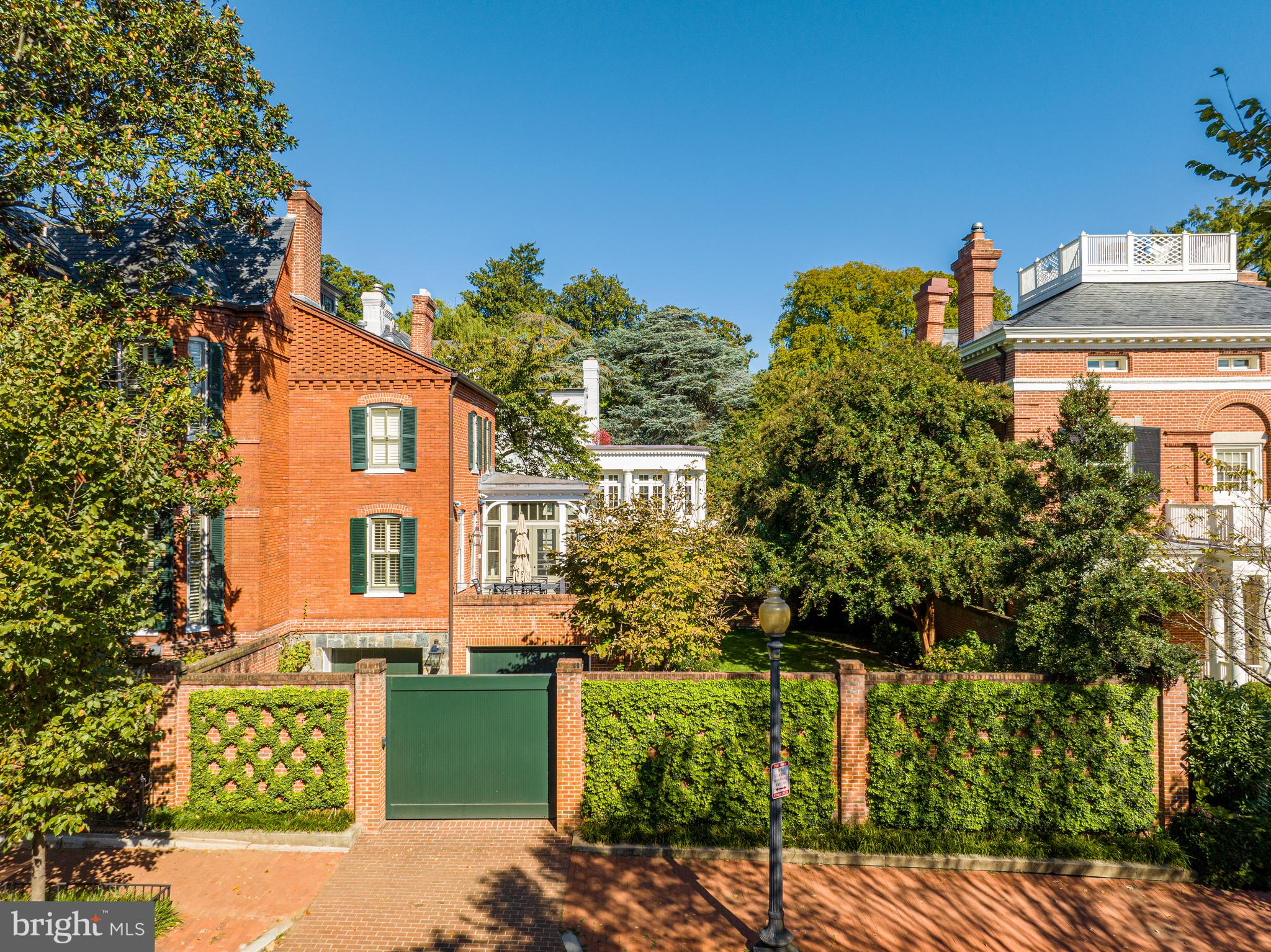 1601 28TH STREET NW