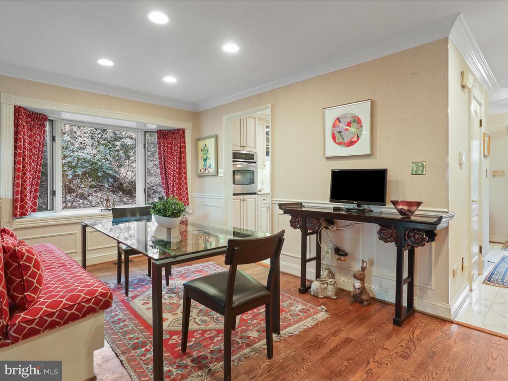 4012 CHANCERY COURT NW