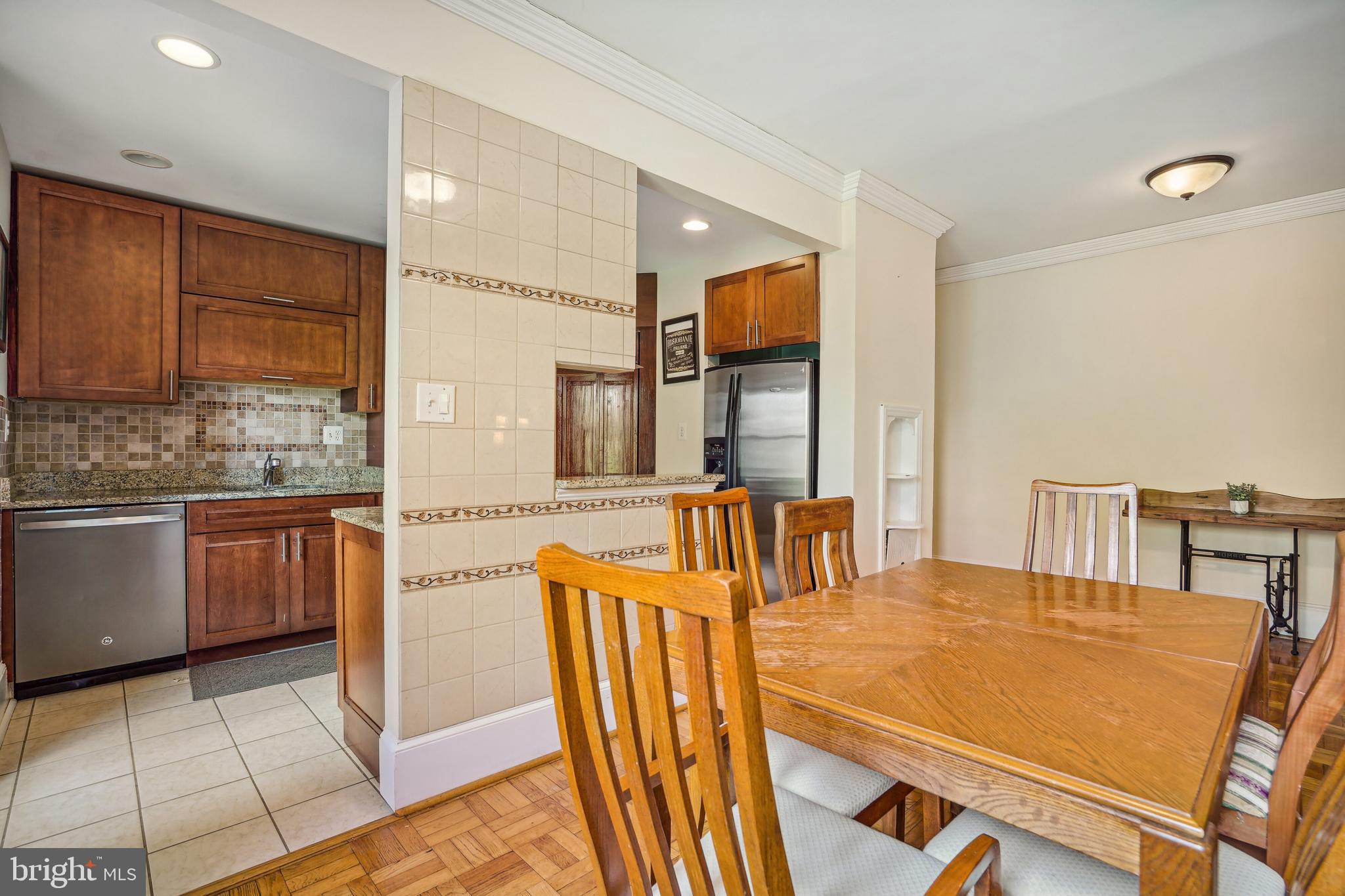 3900 CATHEDRAL AVENUE NW 301A