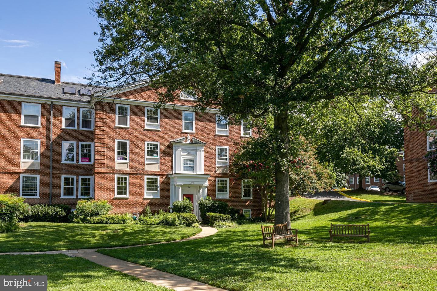 3861 NEWARK STREET NW E467