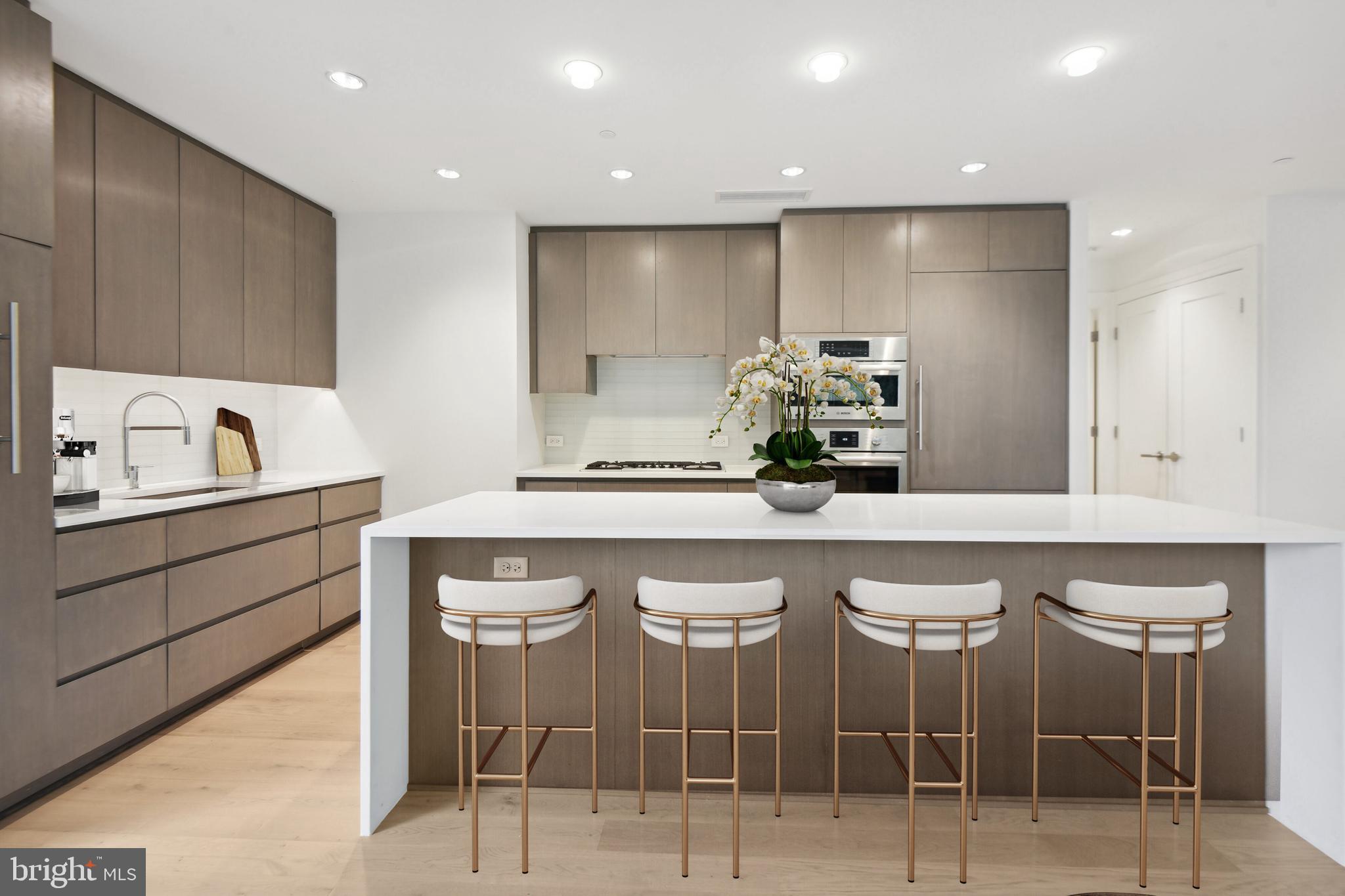 2501 M STREET NW 208