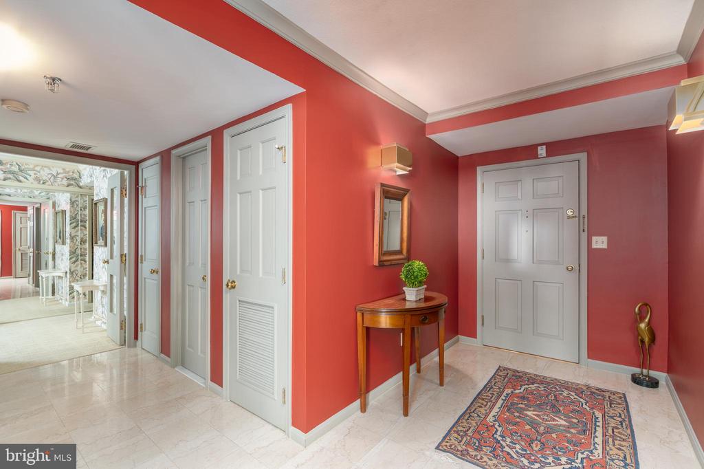 701 PENNSYLVANIA AVENUE NW 1116