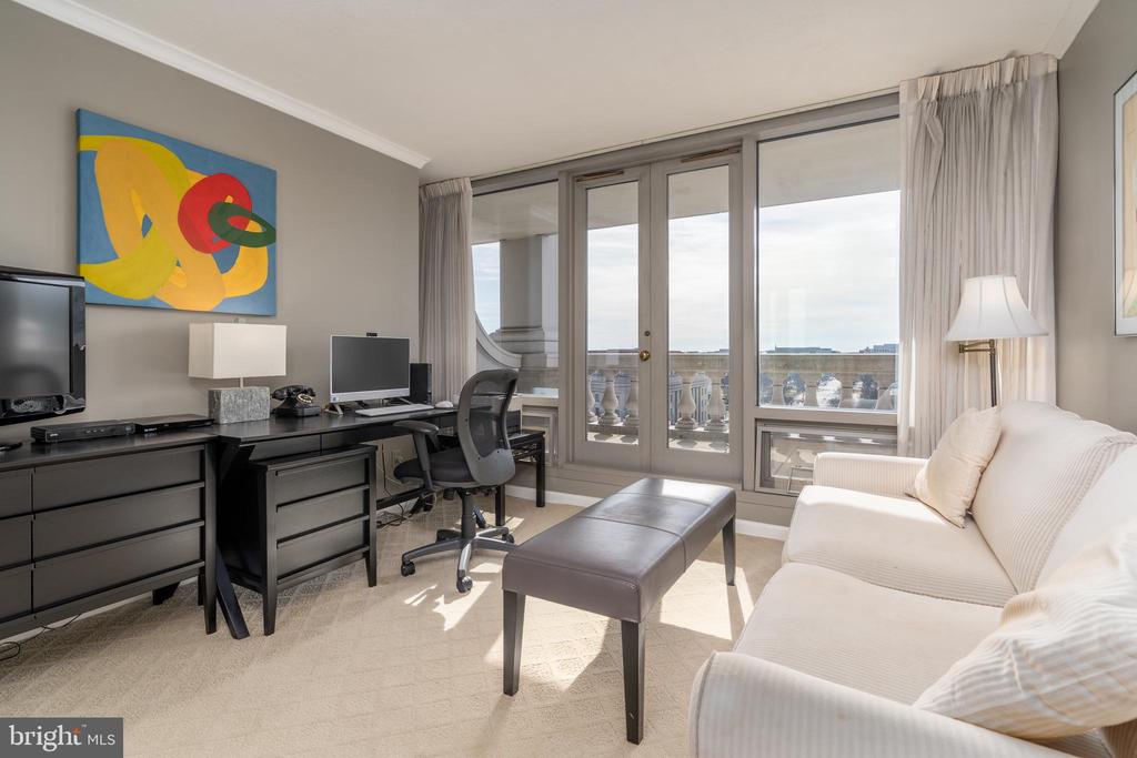 701 PENNSYLVANIA AVENUE NW 1116