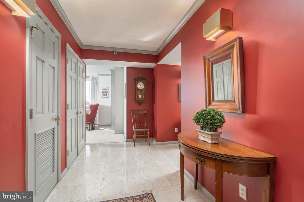 701 PENNSYLVANIA AVENUE NW 1116