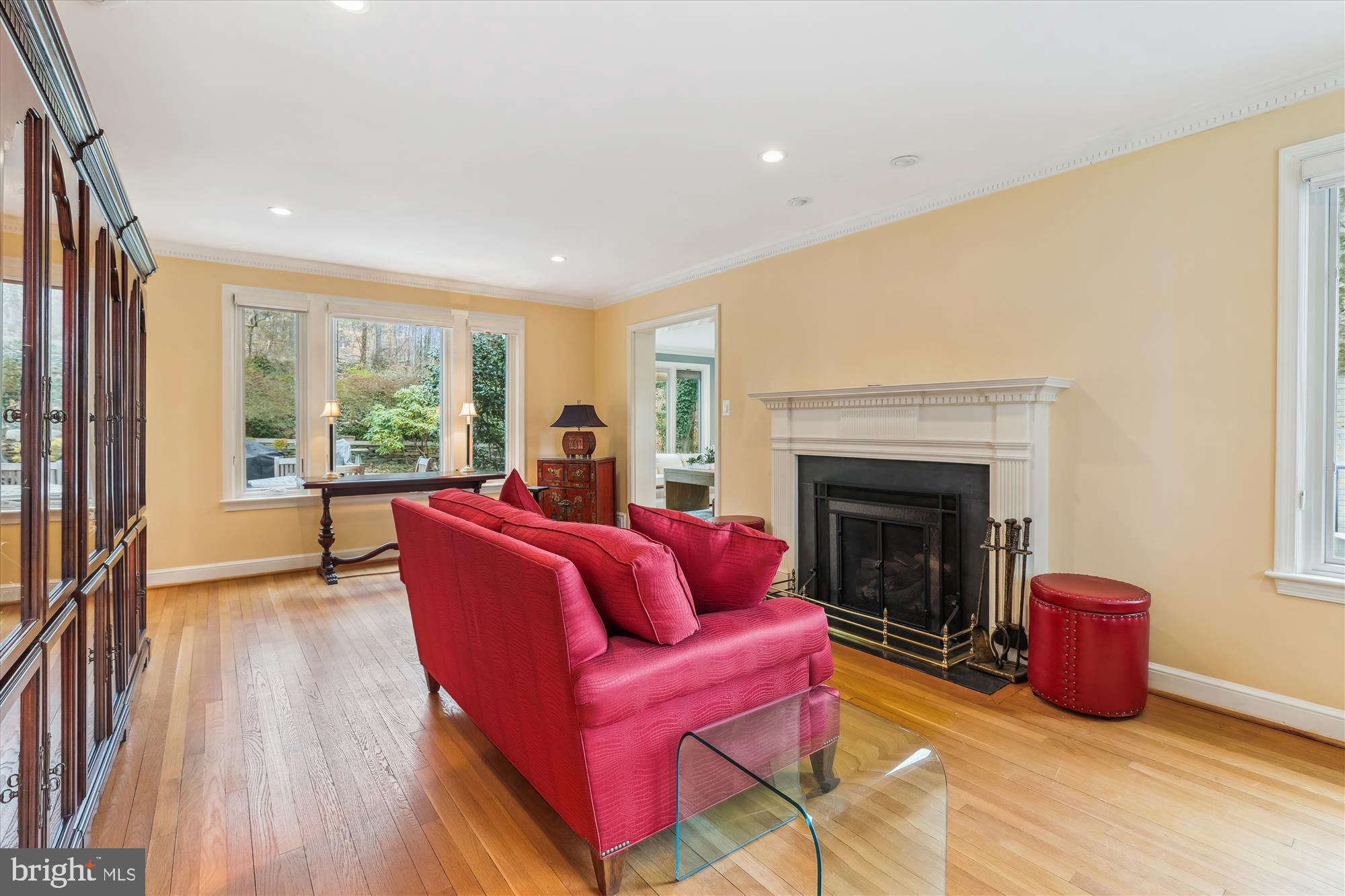 2217 46TH STREET NW