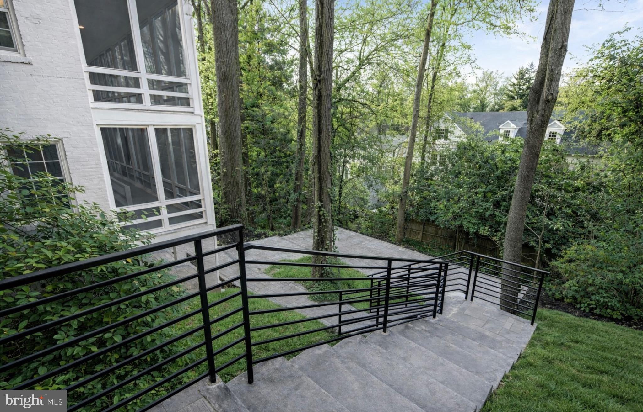 3517 RODMAN STREET NW