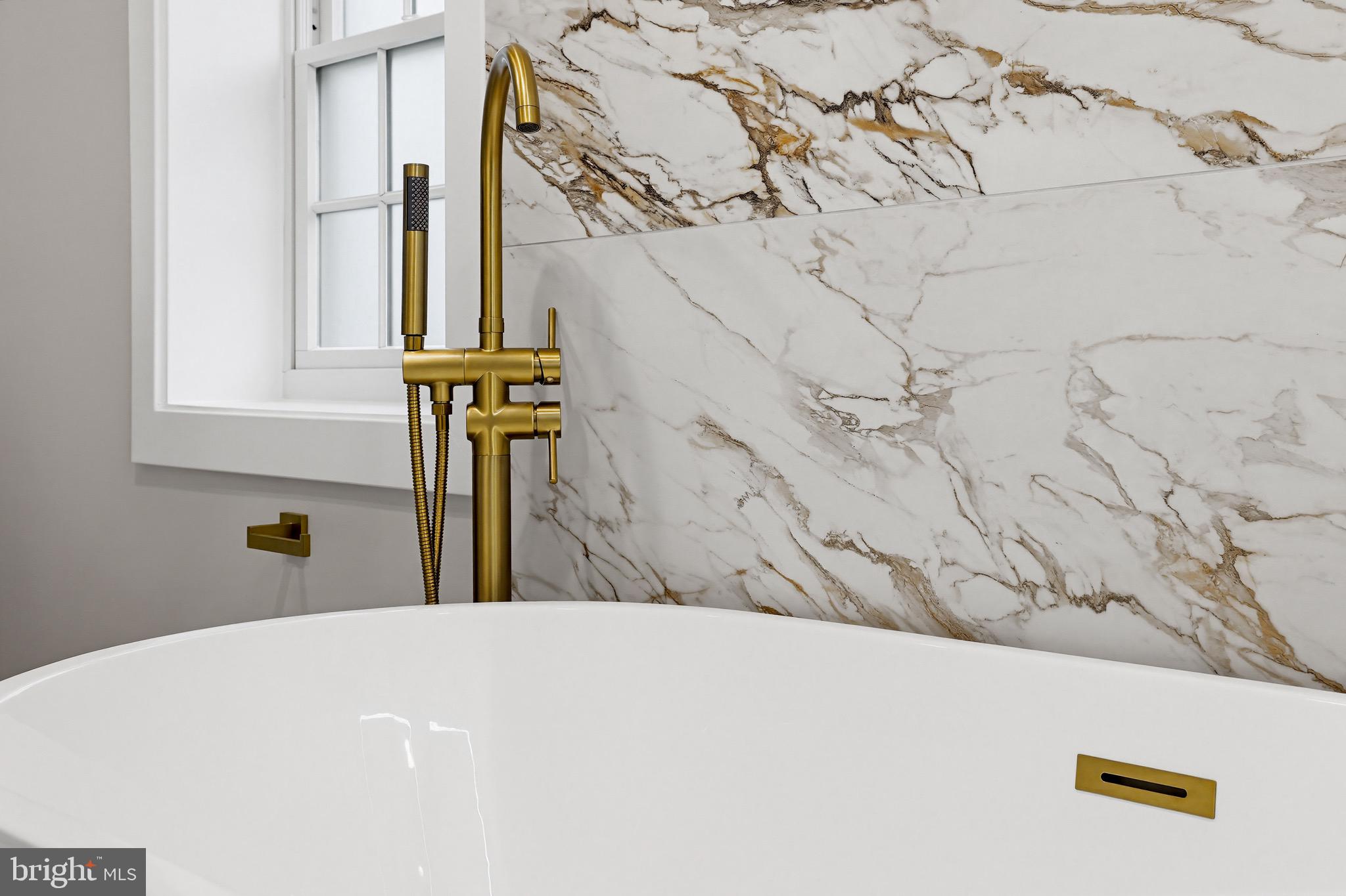 3517 RODMAN STREET NW