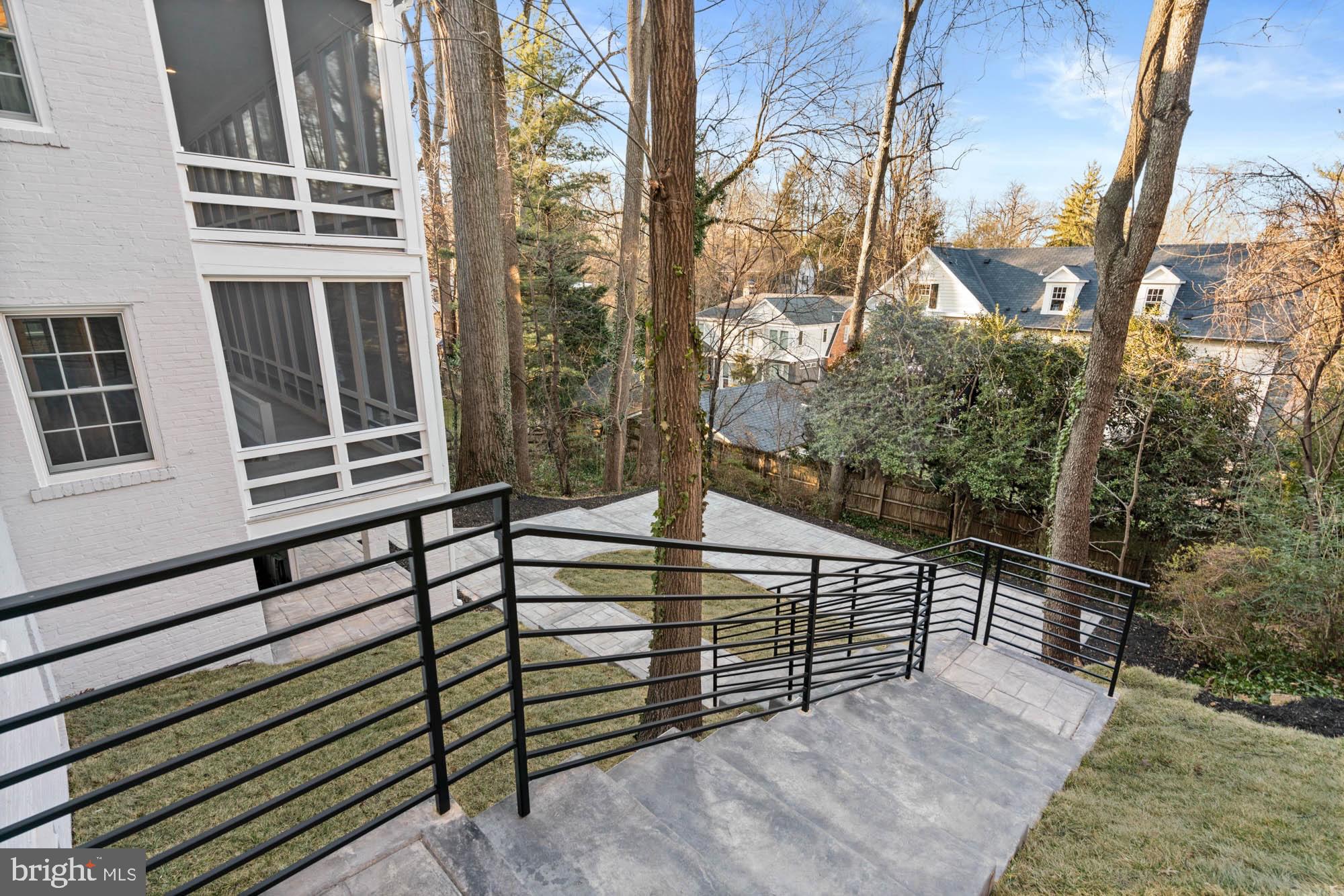 3517 RODMAN STREET NW