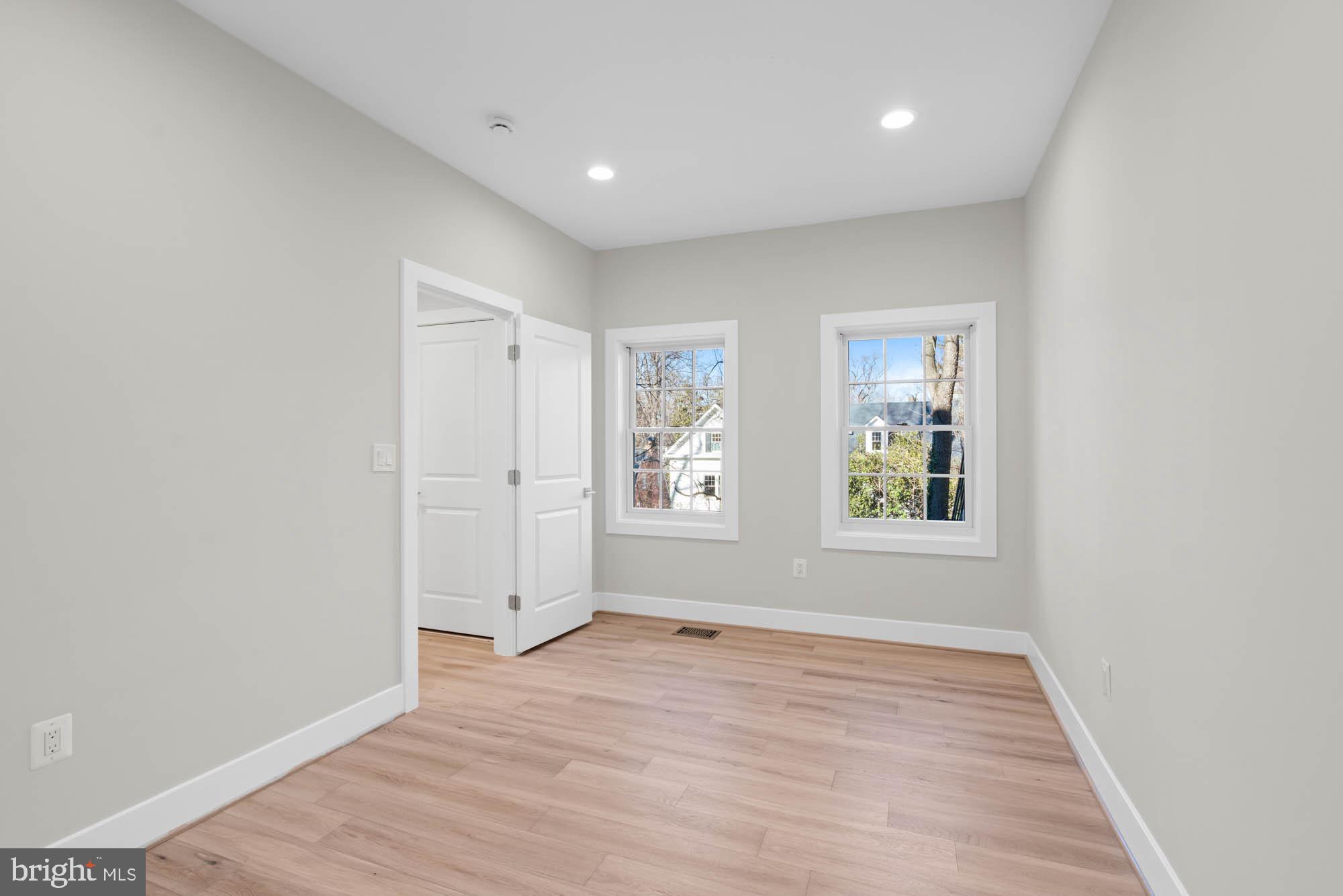 3517 RODMAN STREET NW