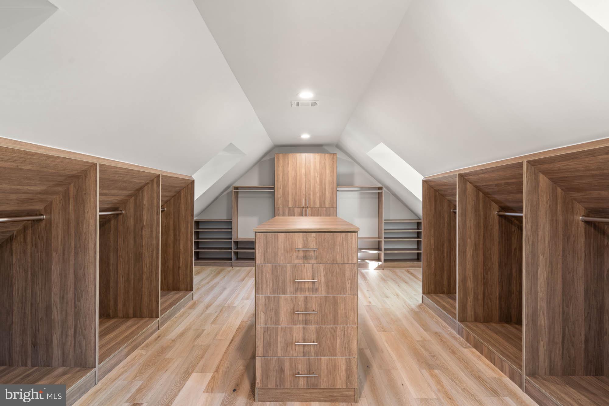 3517 RODMAN STREET NW