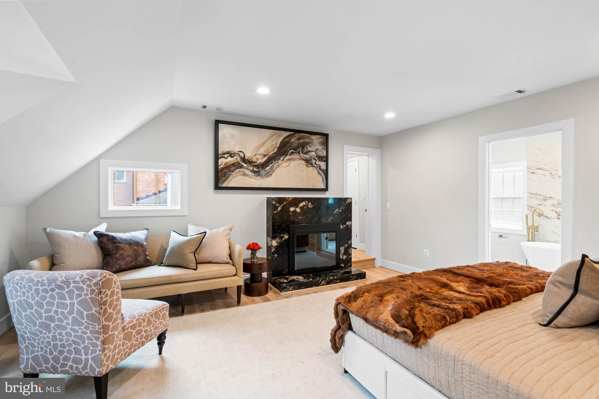 3517 RODMAN STREET NW