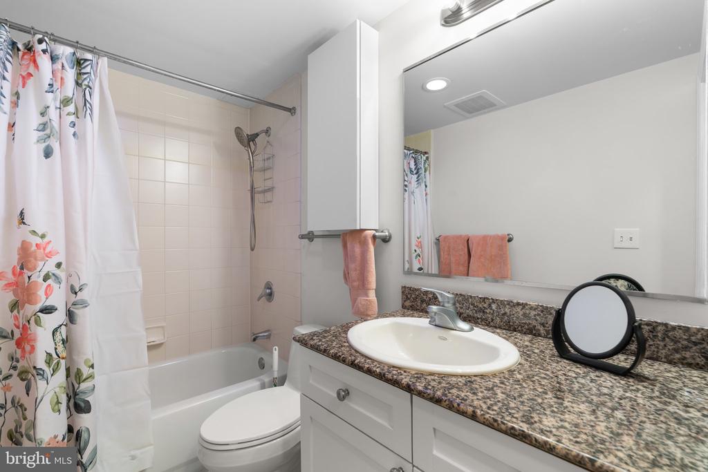 777 7TH STREET NW 630