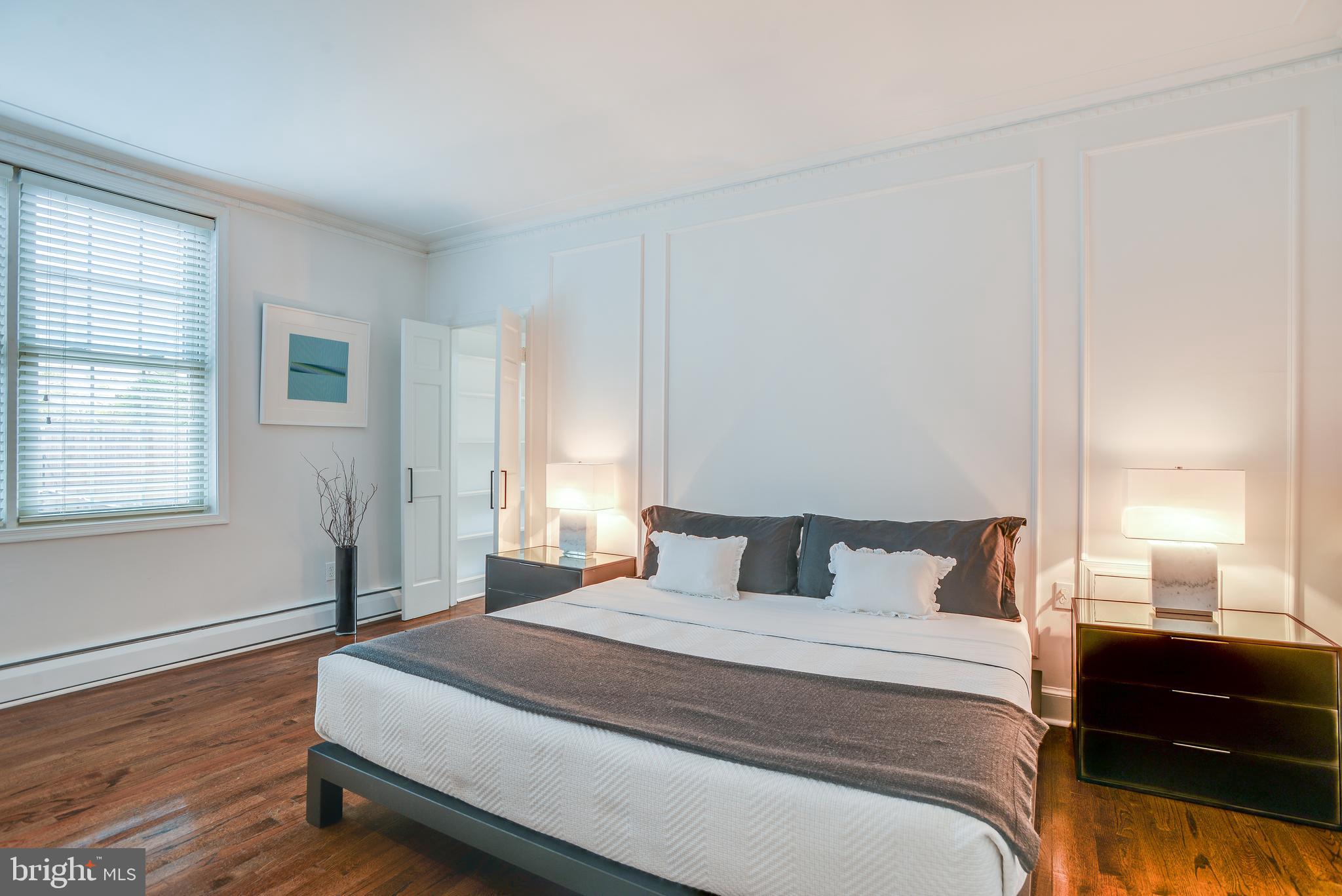 2120 NW NEWPORT PLACE NW