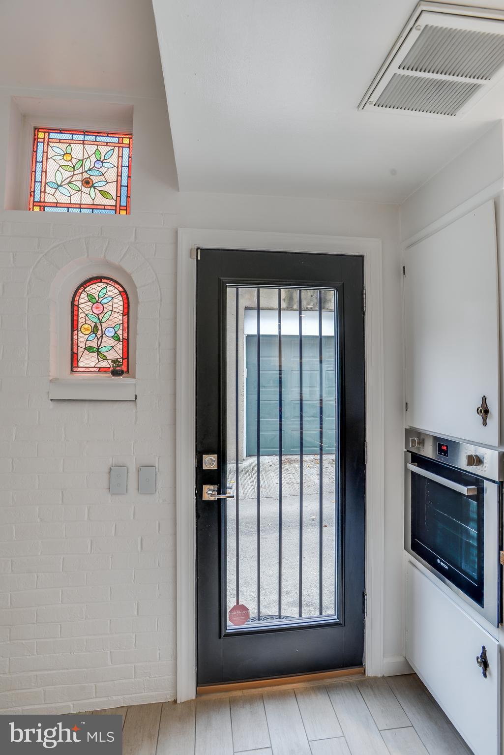 2120 NW NEWPORT PLACE NW