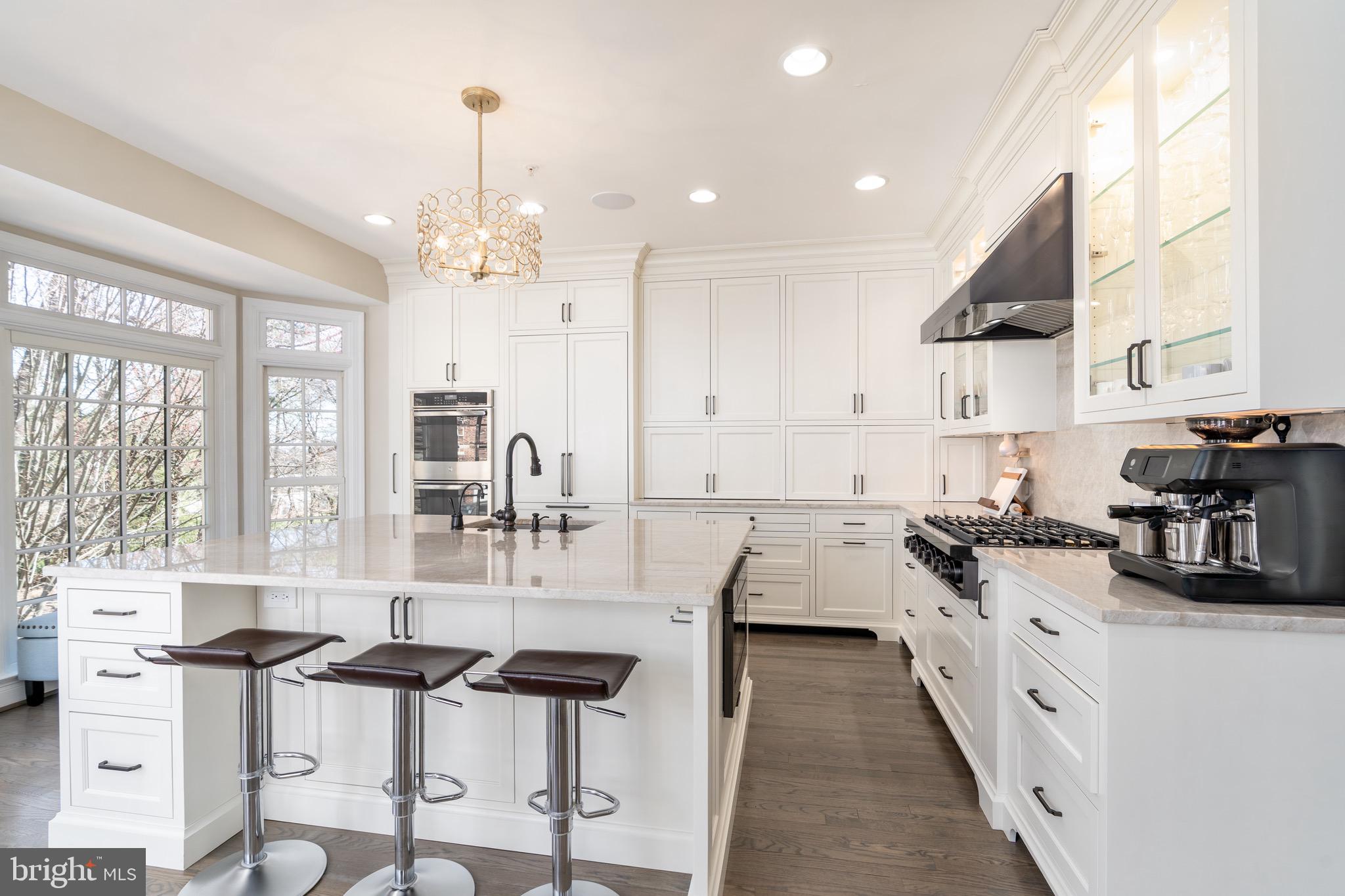 3910 HILLANDALE COURT NW