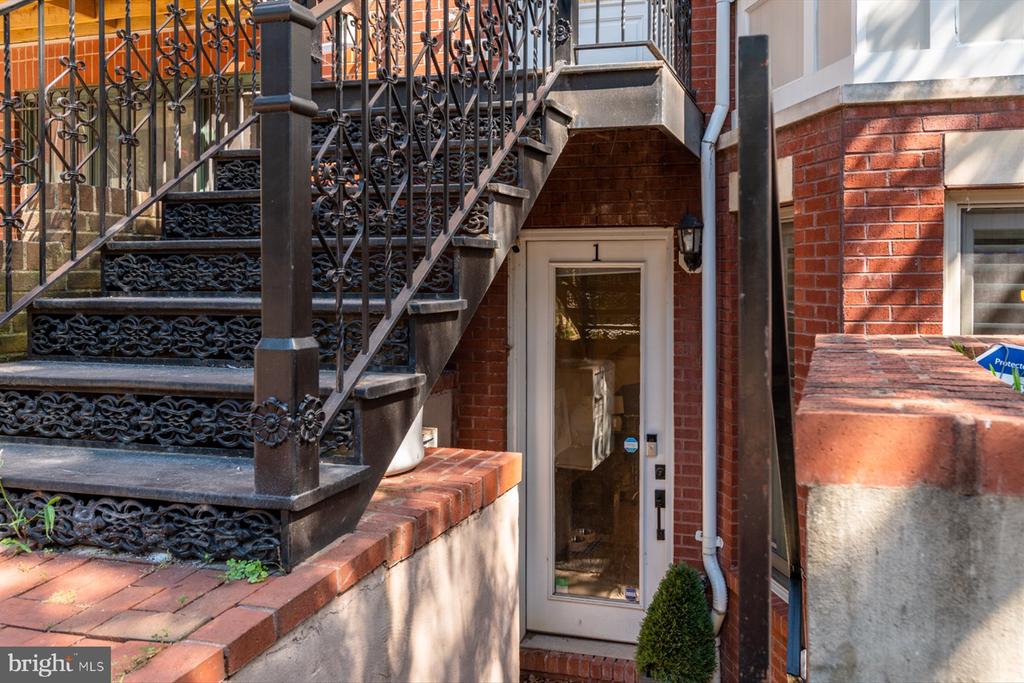 1431 CORCORAN STREET NW 1