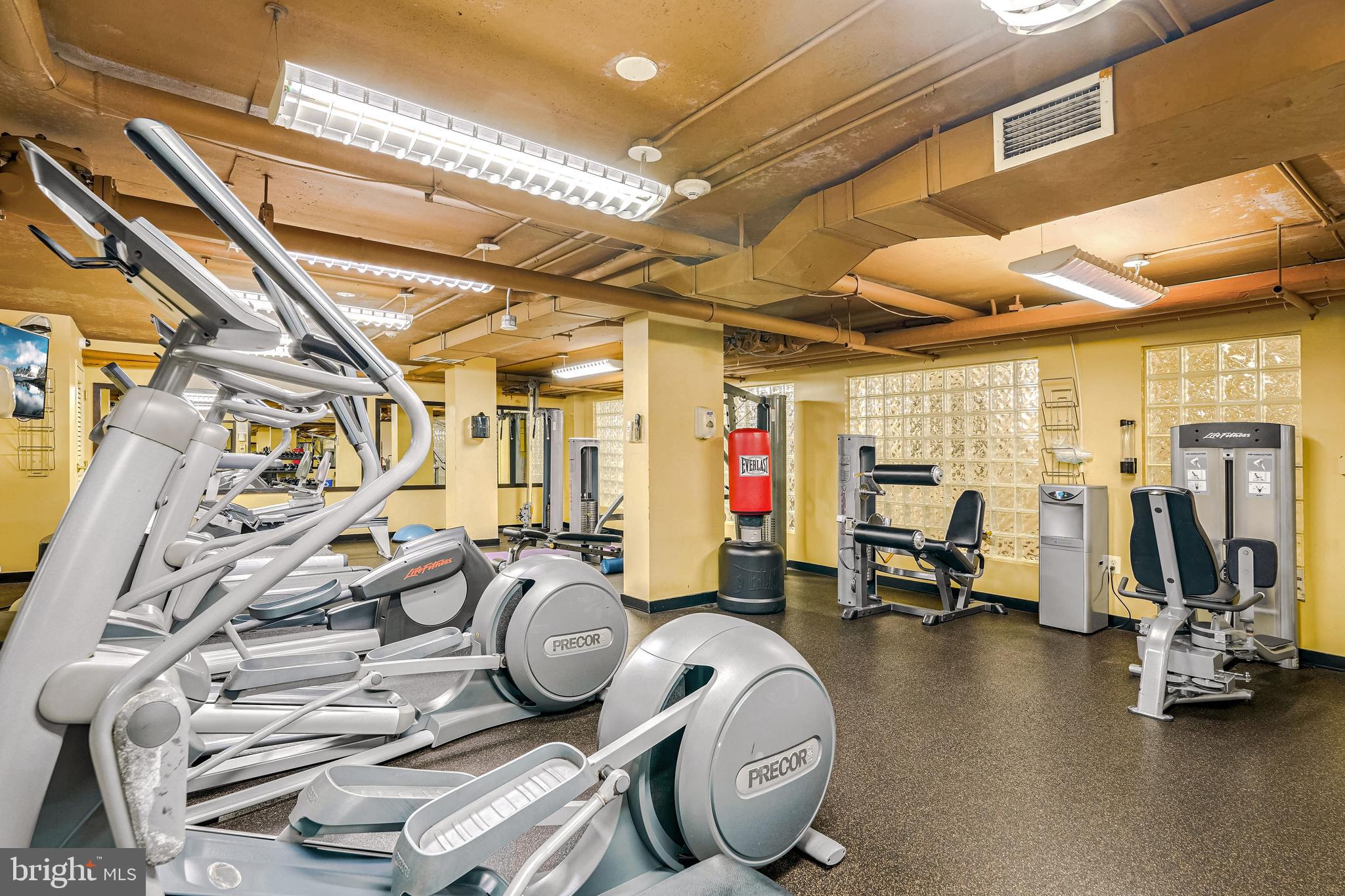 950 25TH STREET NW 506S