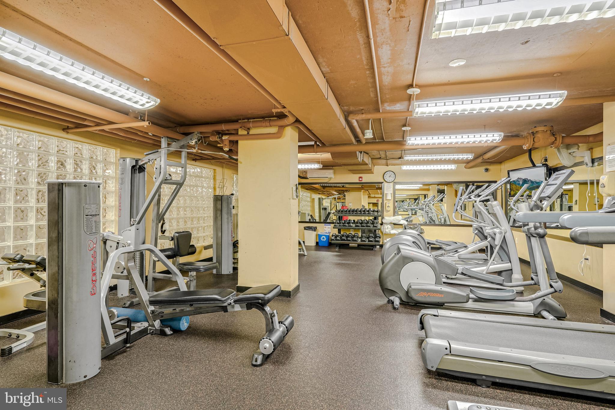 950 25TH STREET NW 506S