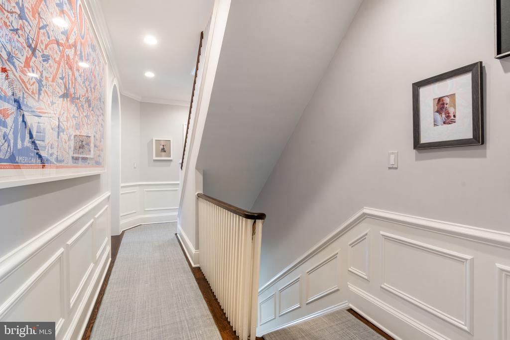 2716 36TH PLACE NW