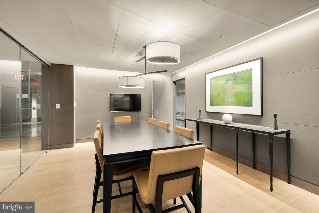 2501 M STREET NW 403