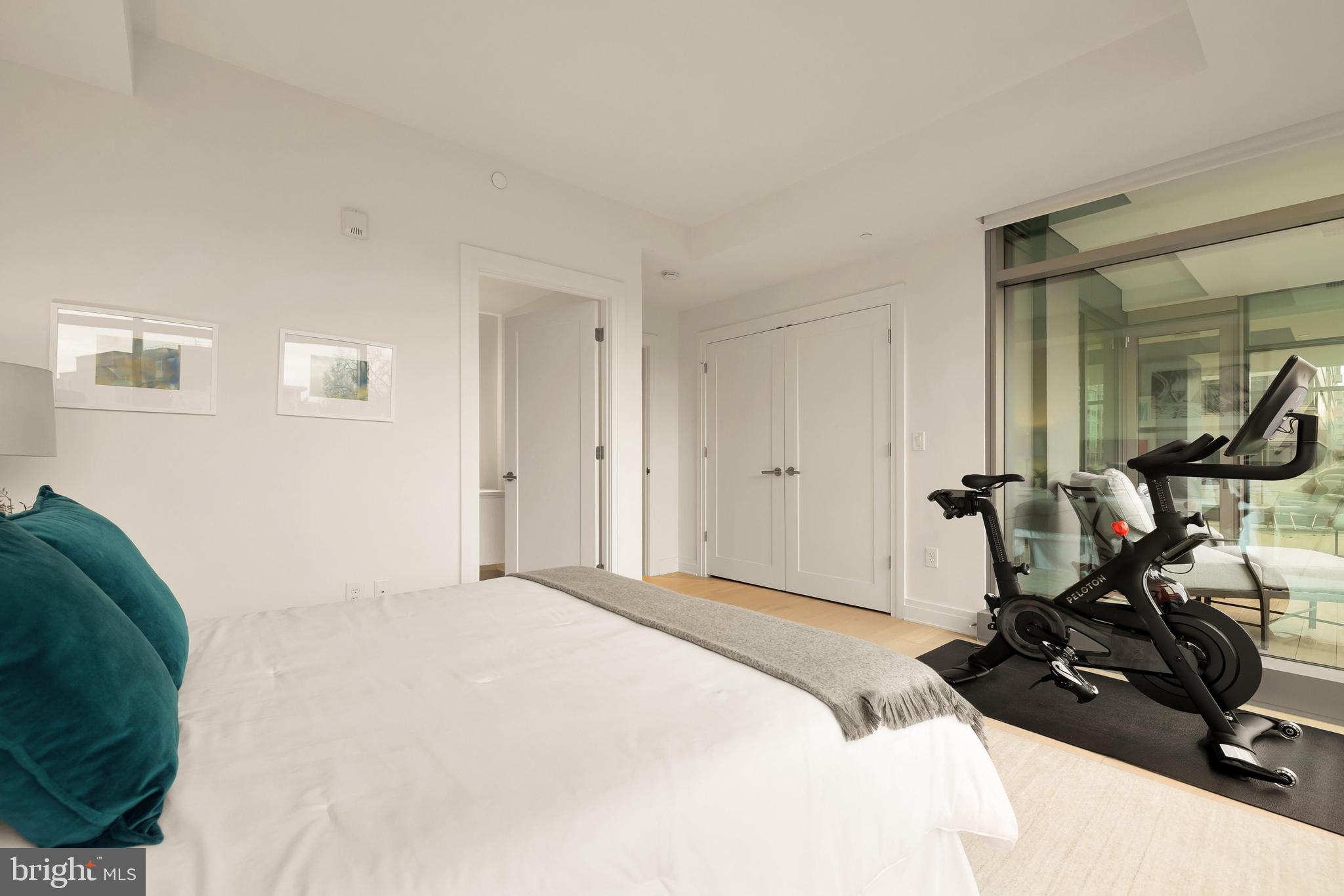 2501 M STREET NW 403