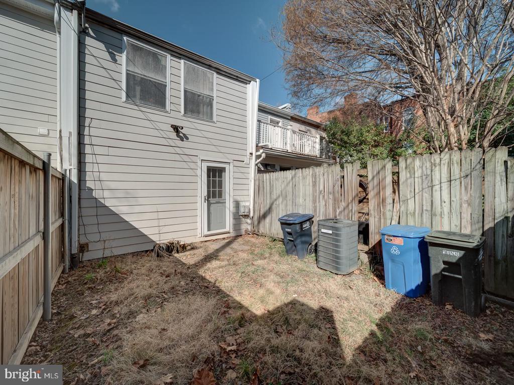 434 RIDGE STREET NW