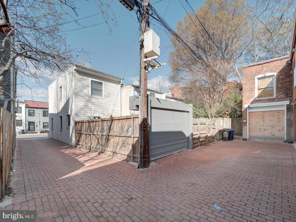 434 RIDGE STREET NW