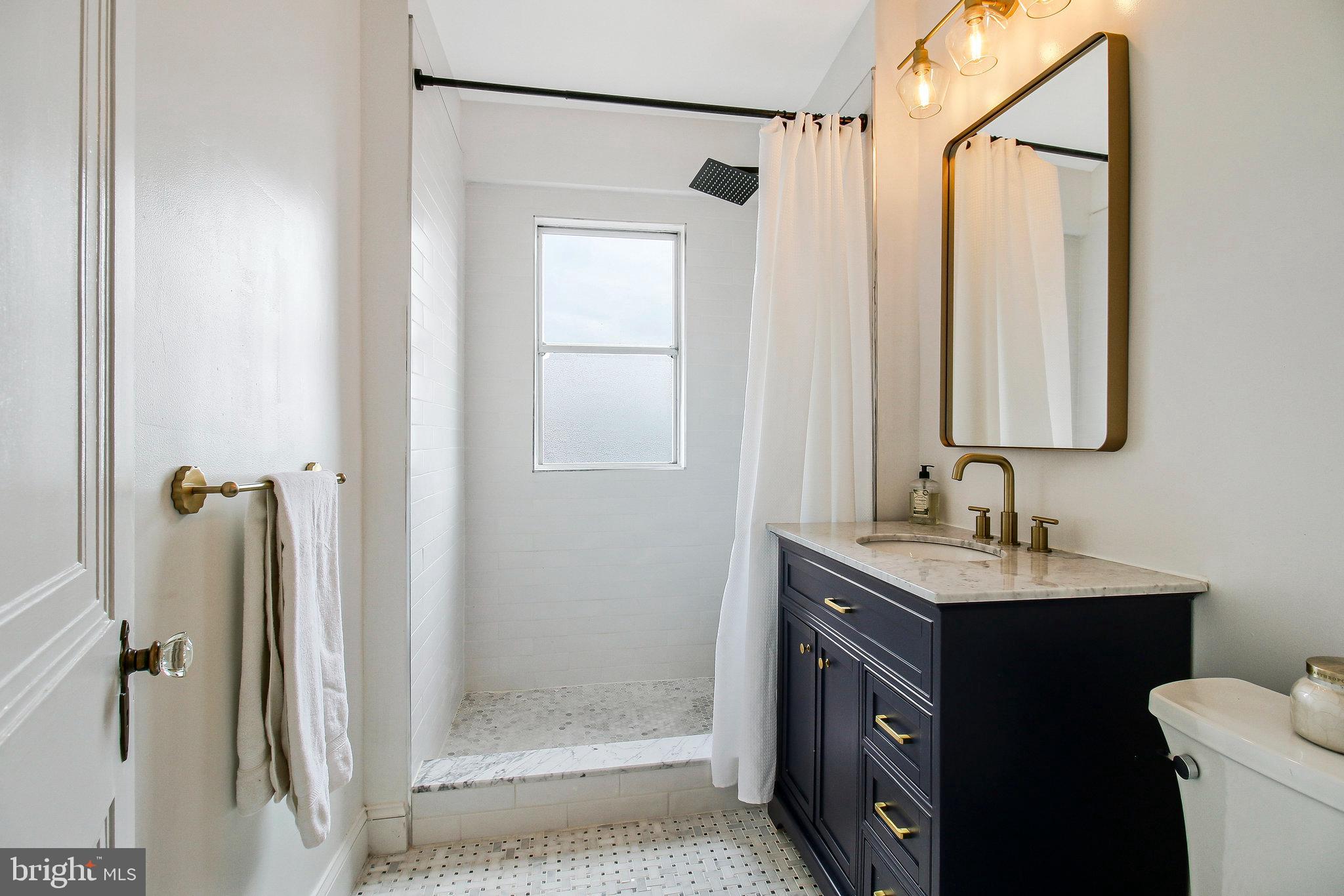 4000 NW CATHEDRAL AVENUE NW 749B