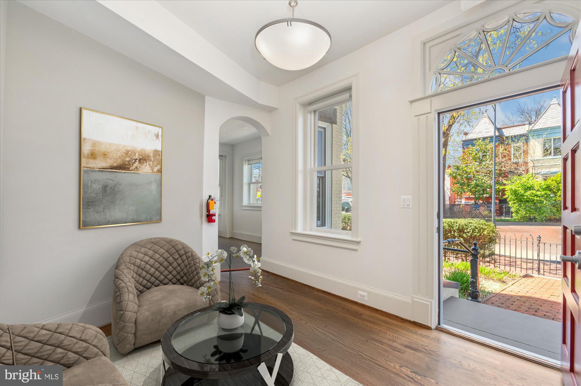 800 MARYLAND AVENUE NE