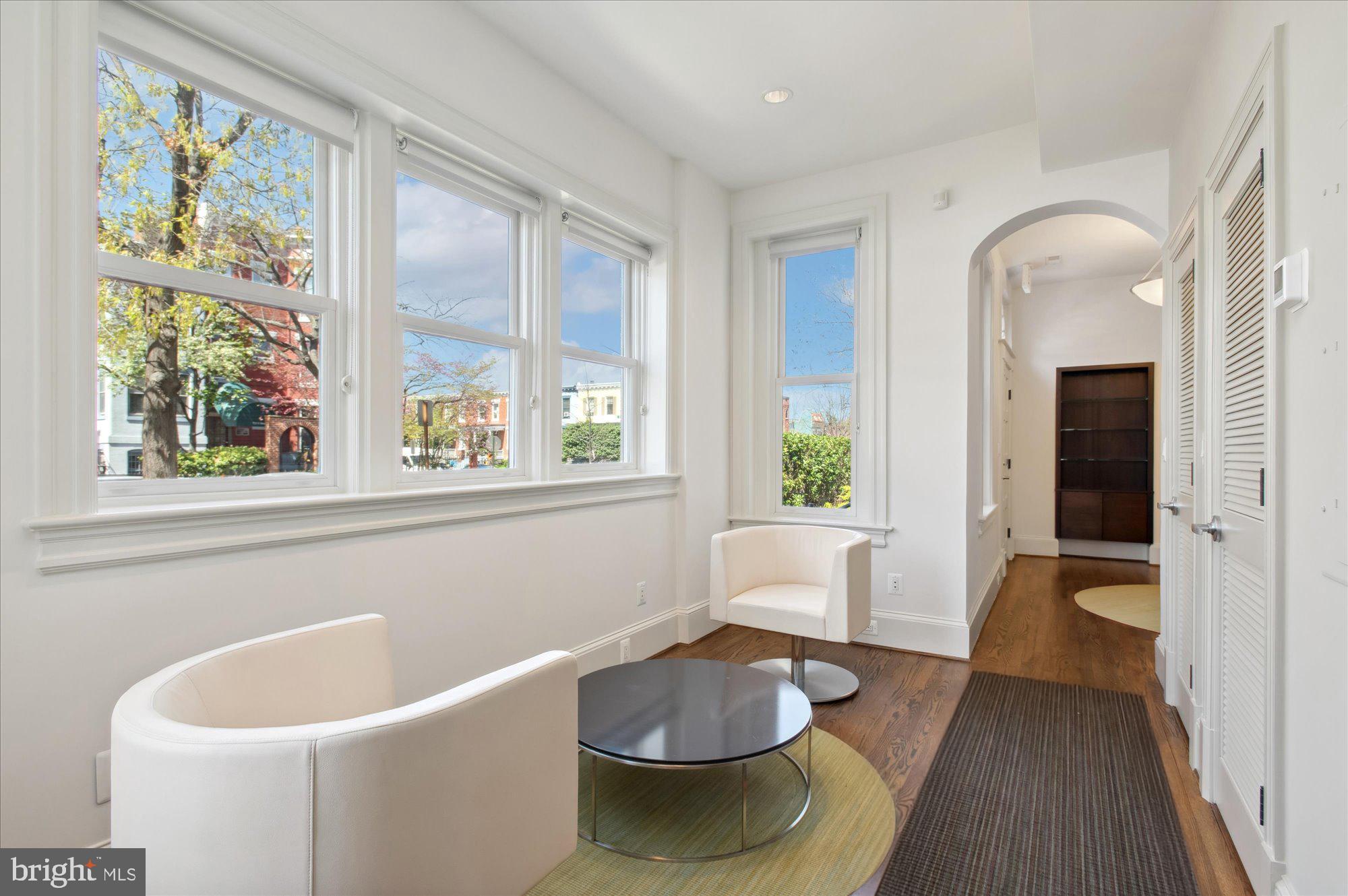 800 MARYLAND AVENUE NE