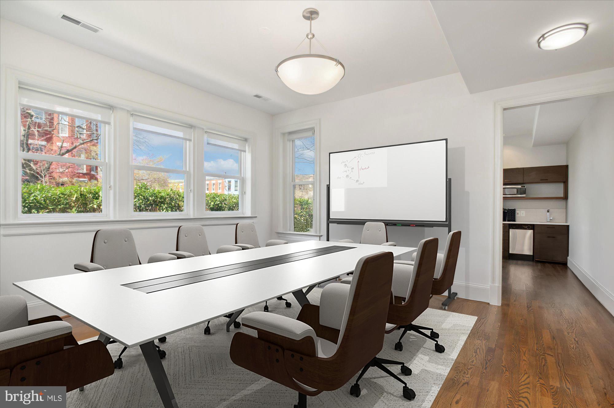 800 MARYLAND AVENUE NE