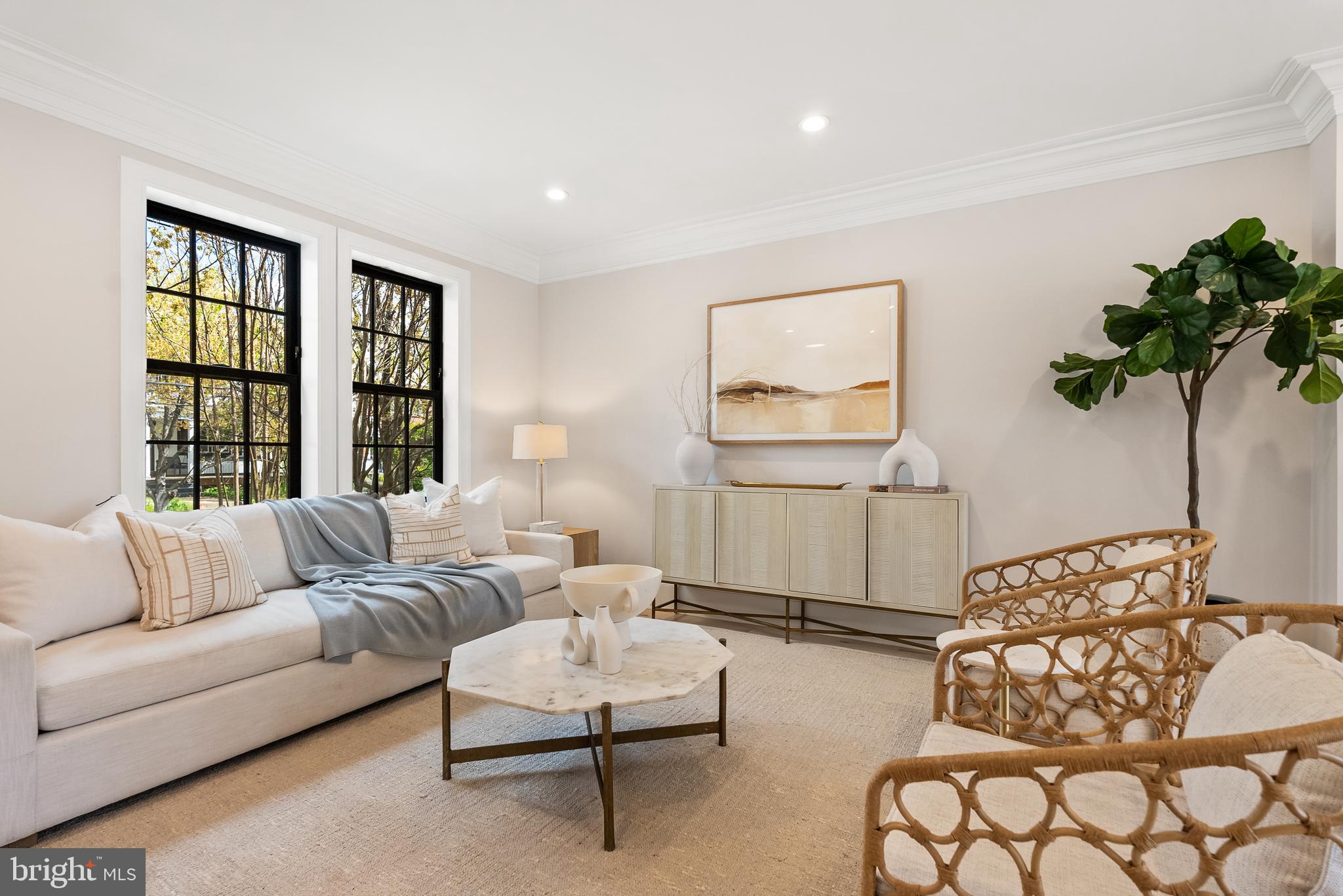 3844 BEECHER STREET NW