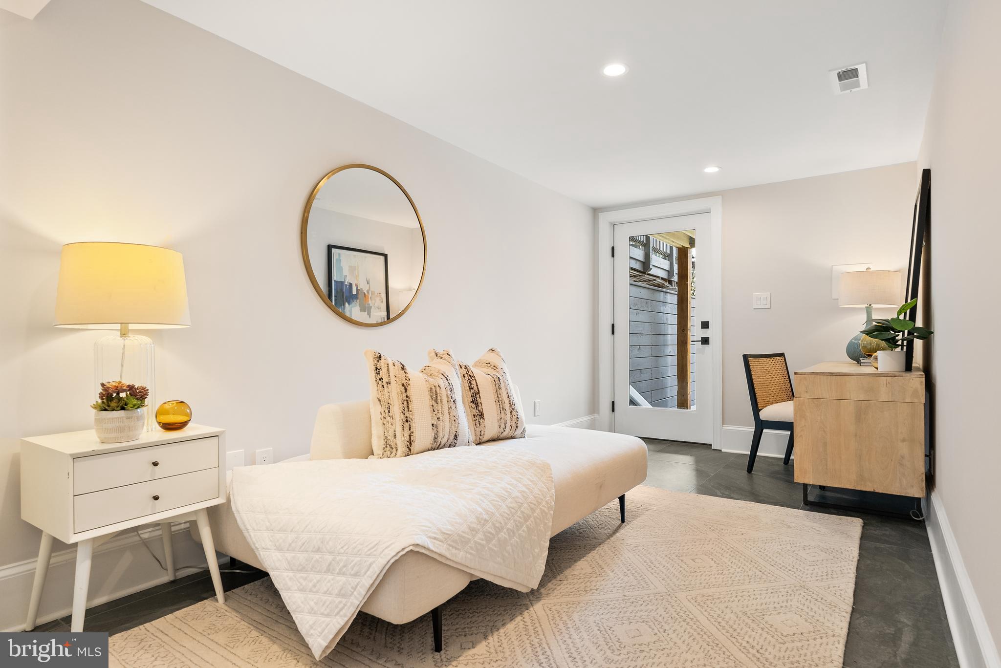 3844 BEECHER STREET NW