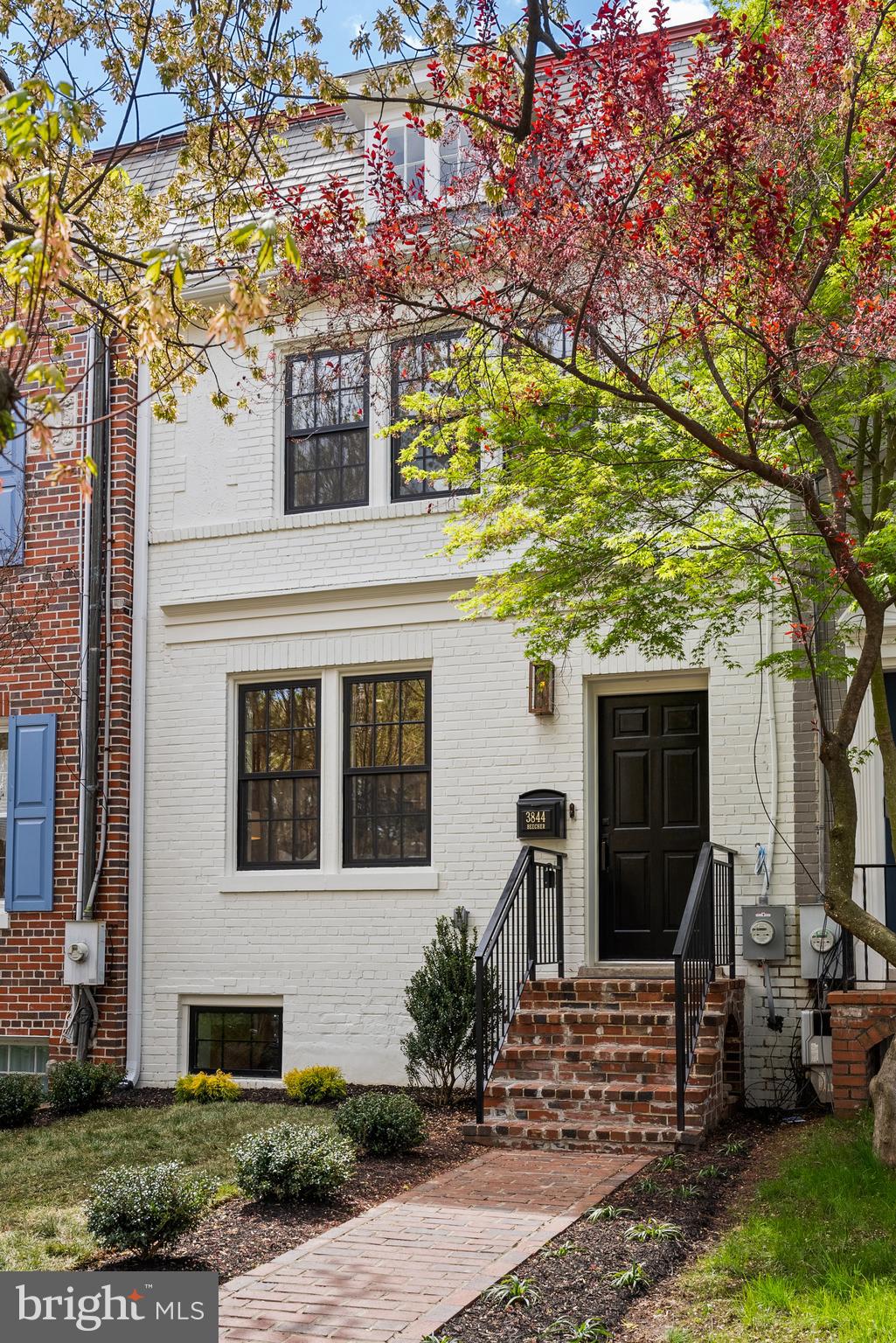 3844 BEECHER STREET NW