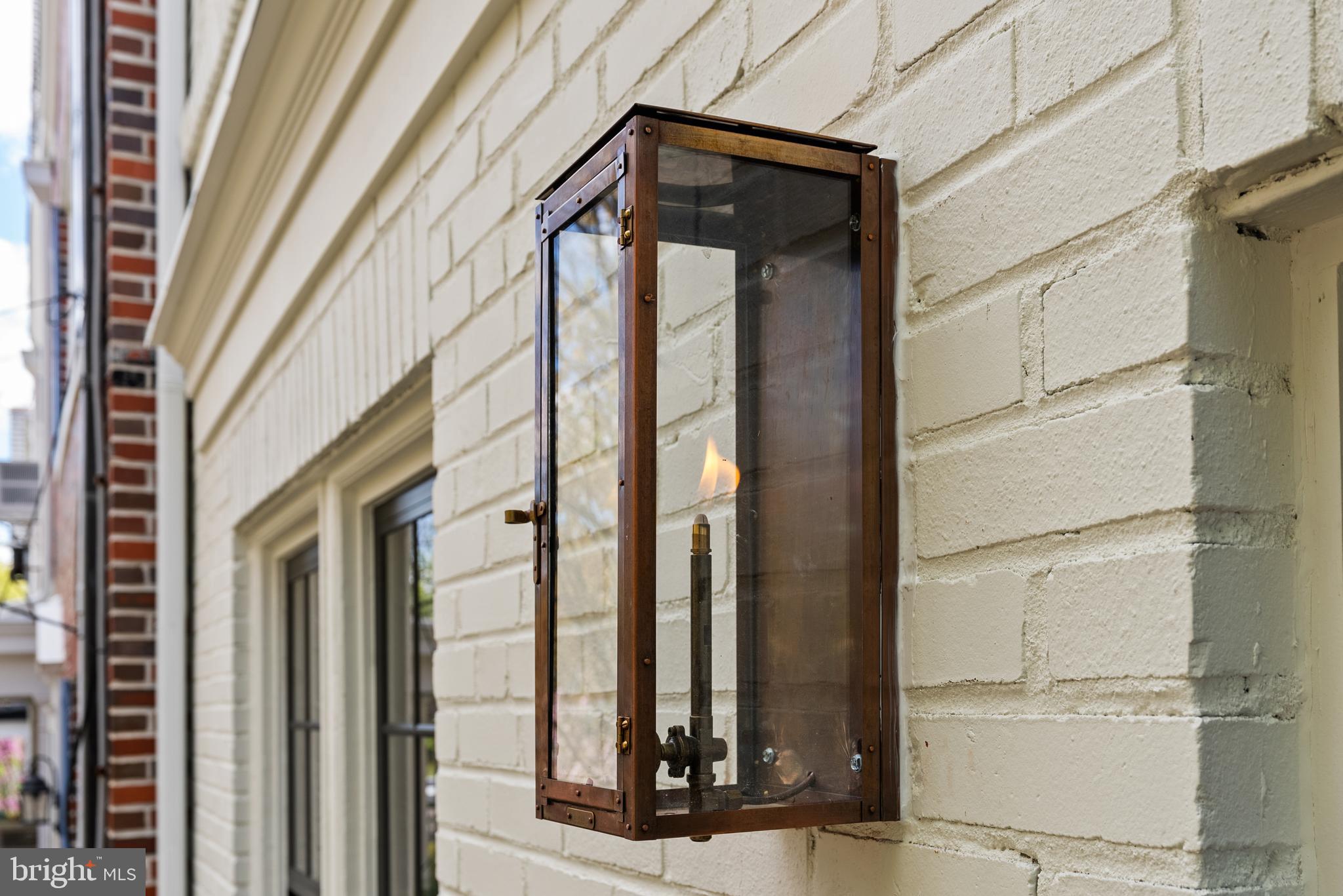 3844 BEECHER STREET NW