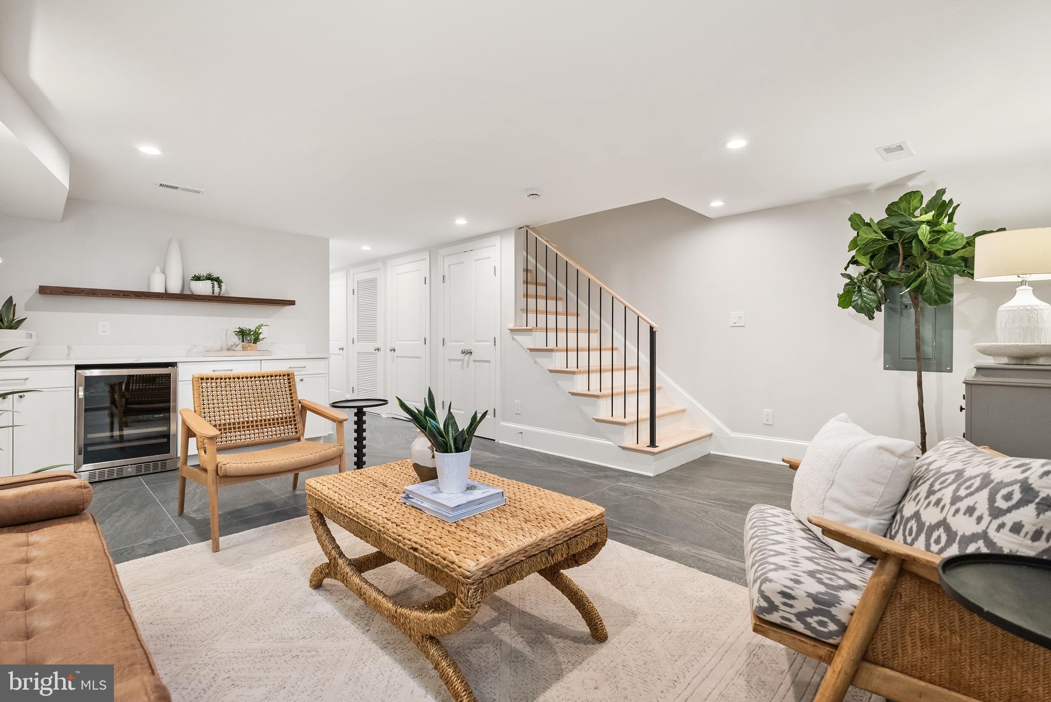 3844 BEECHER STREET NW