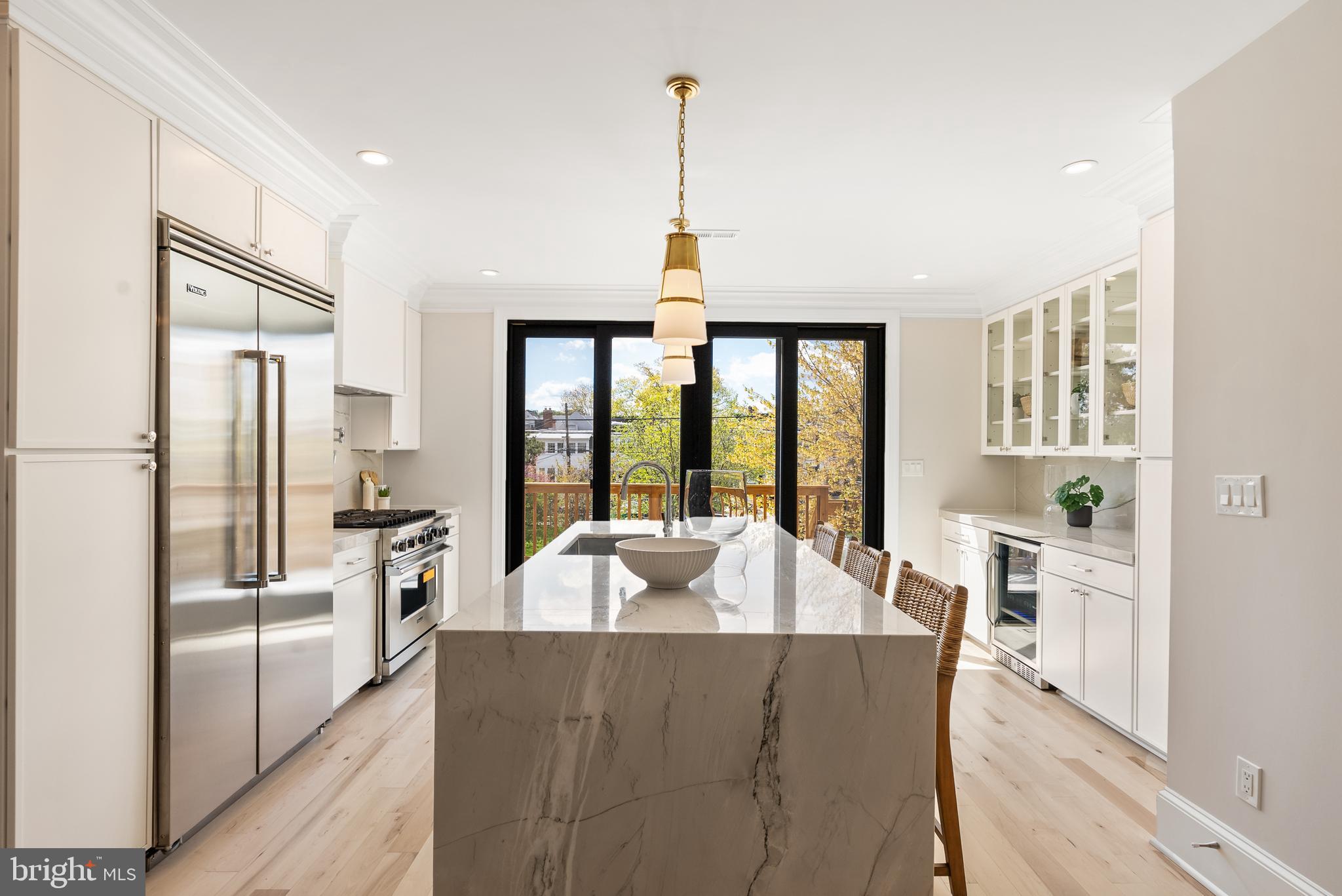 3844 BEECHER STREET NW