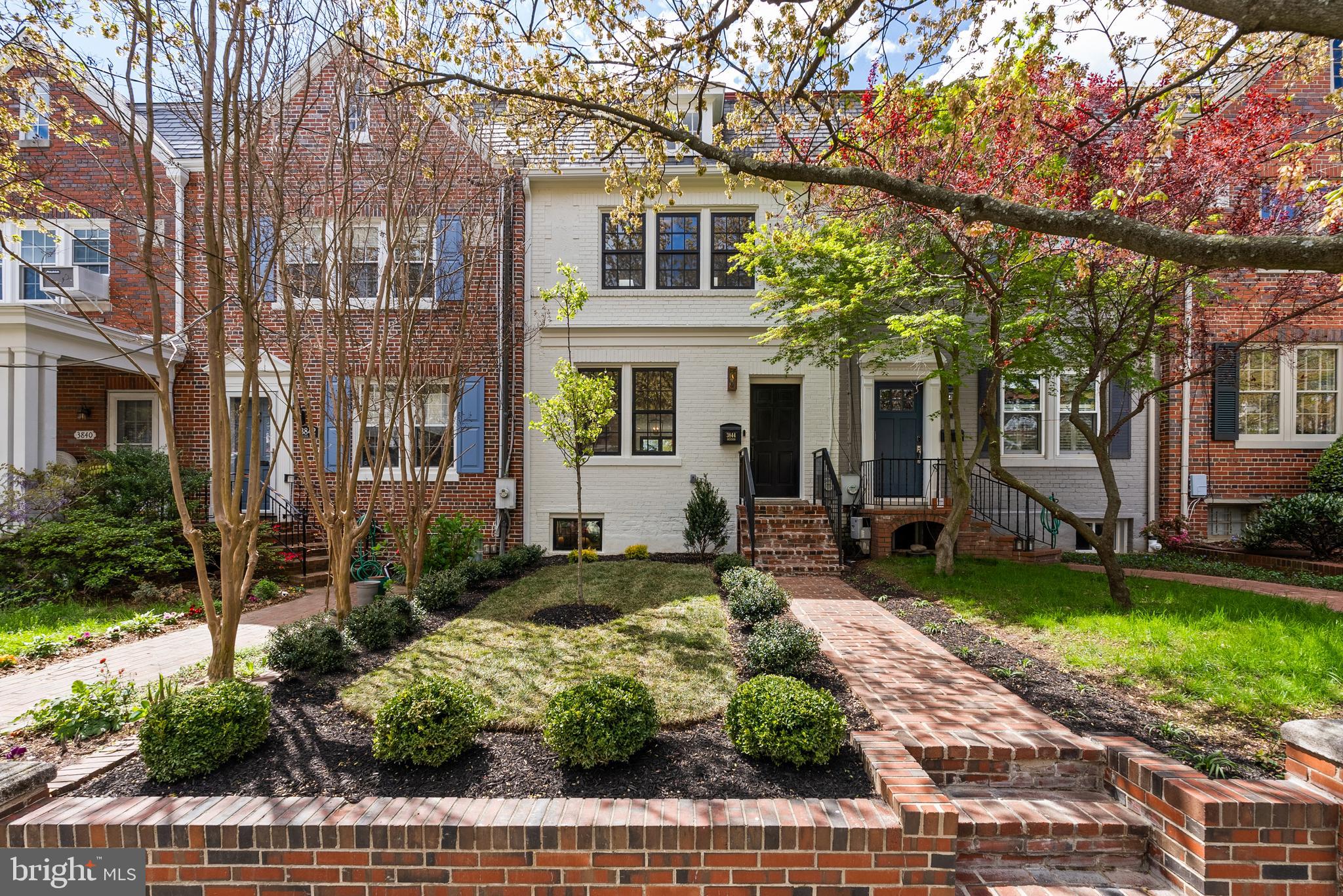 3844 BEECHER STREET NW