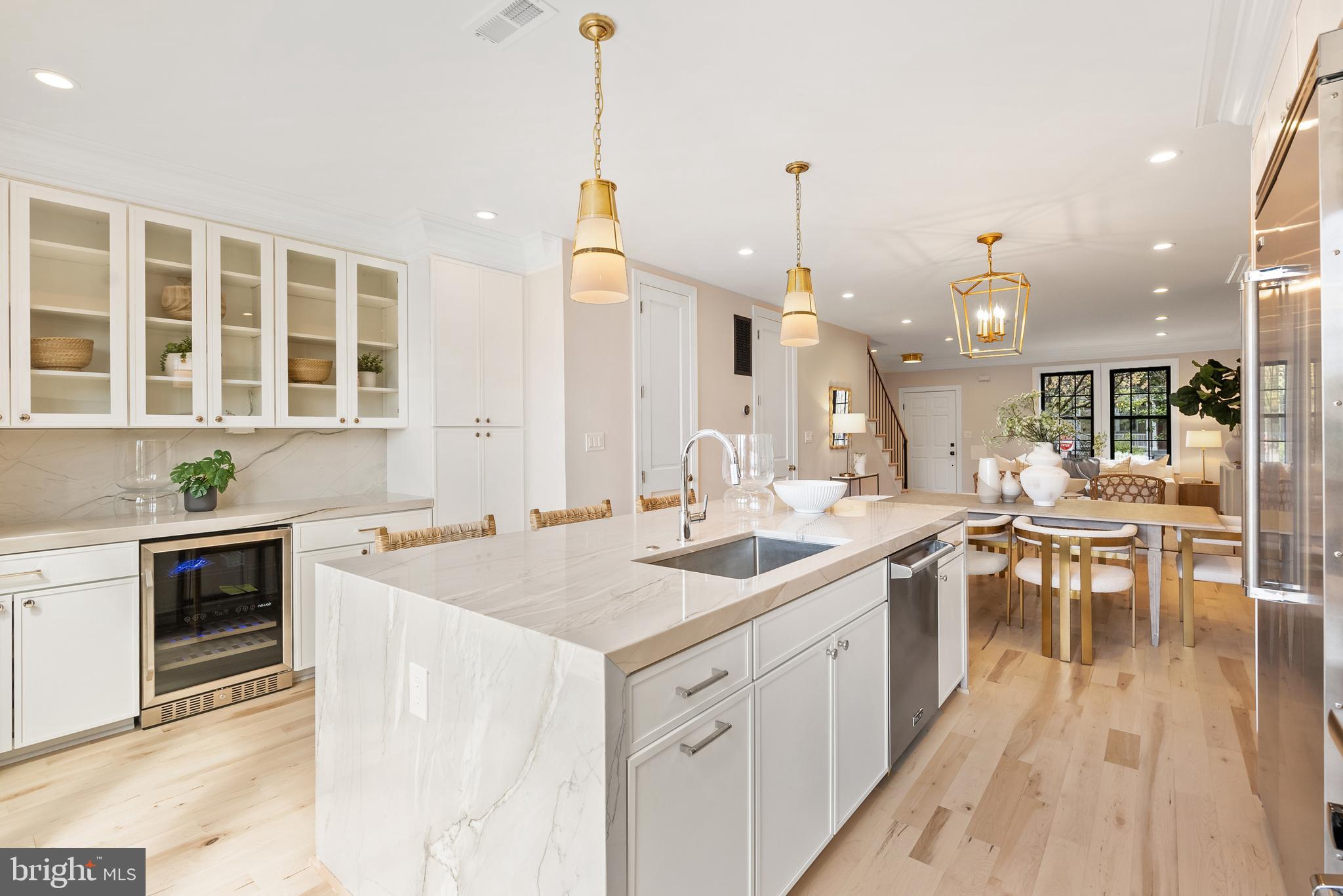 3844 BEECHER STREET NW