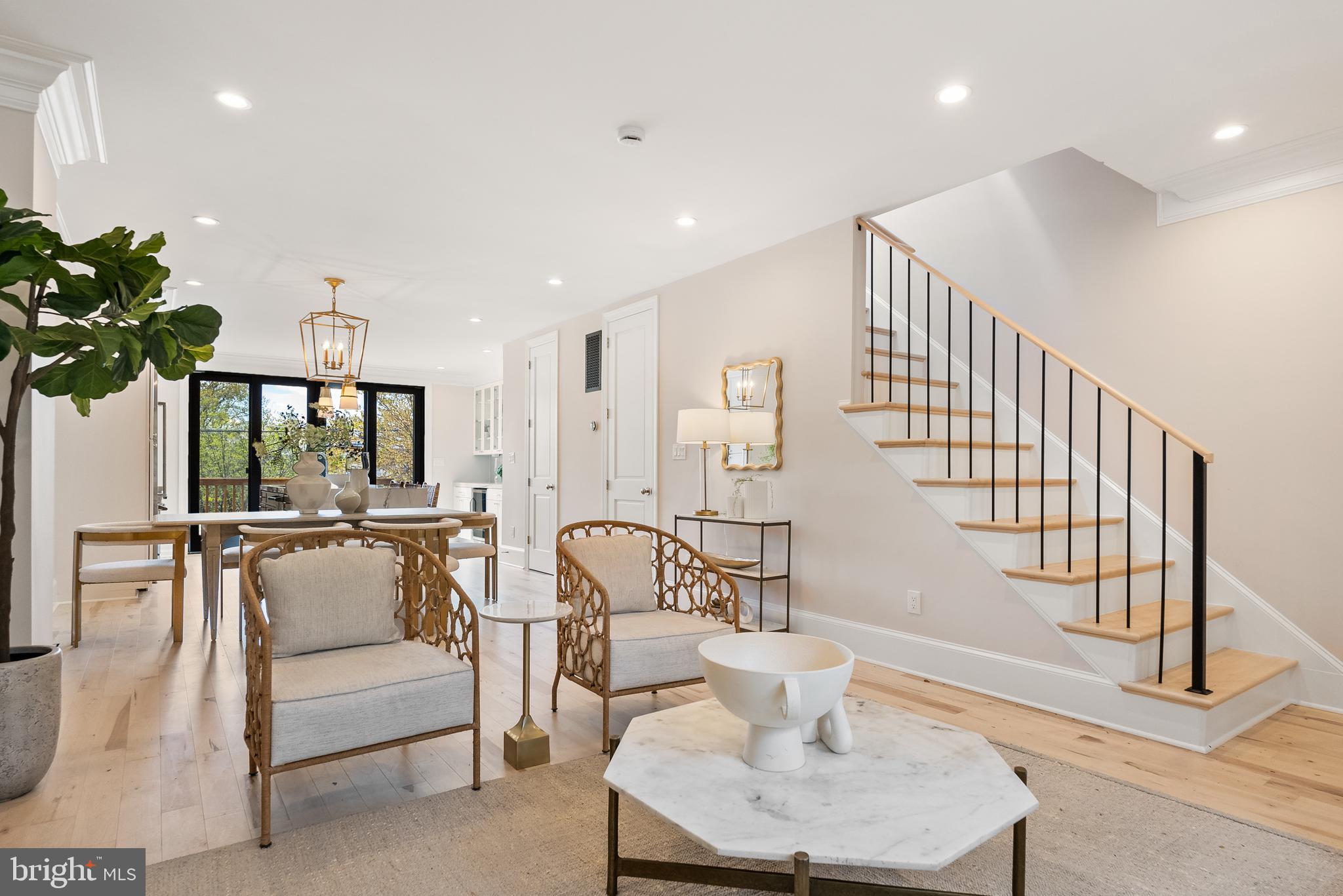 3844 BEECHER STREET NW